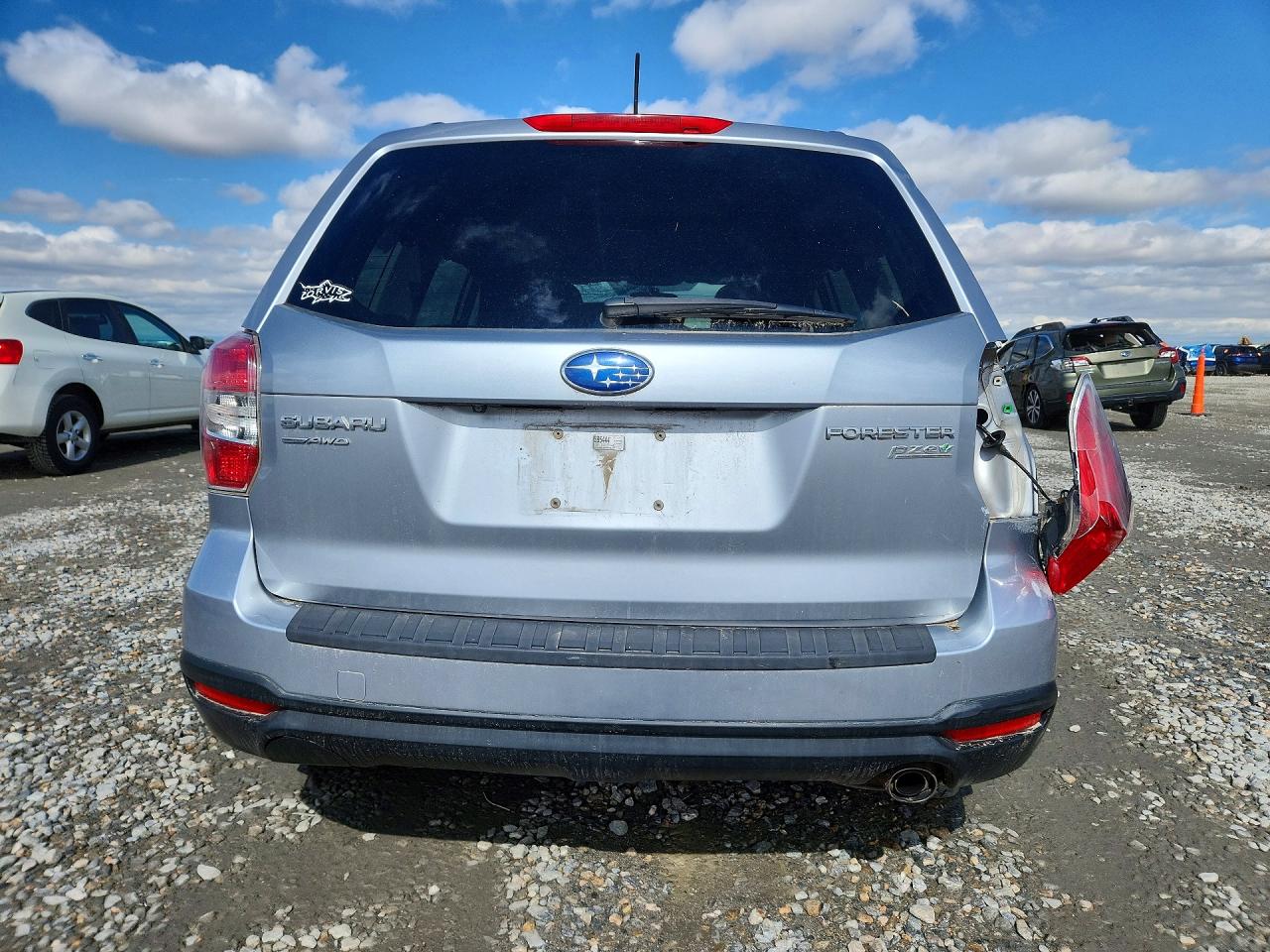2015 Subaru Forester 2.5i Premium Silver vin: JF2SJADC8FH557637