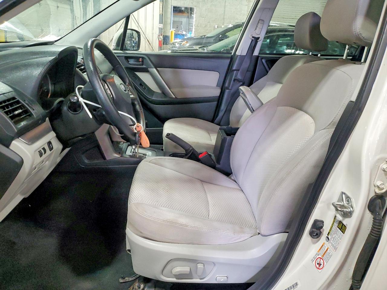 2015 Subaru Forester 2.5i Premium White vin: JF2SJADC8FH582330
