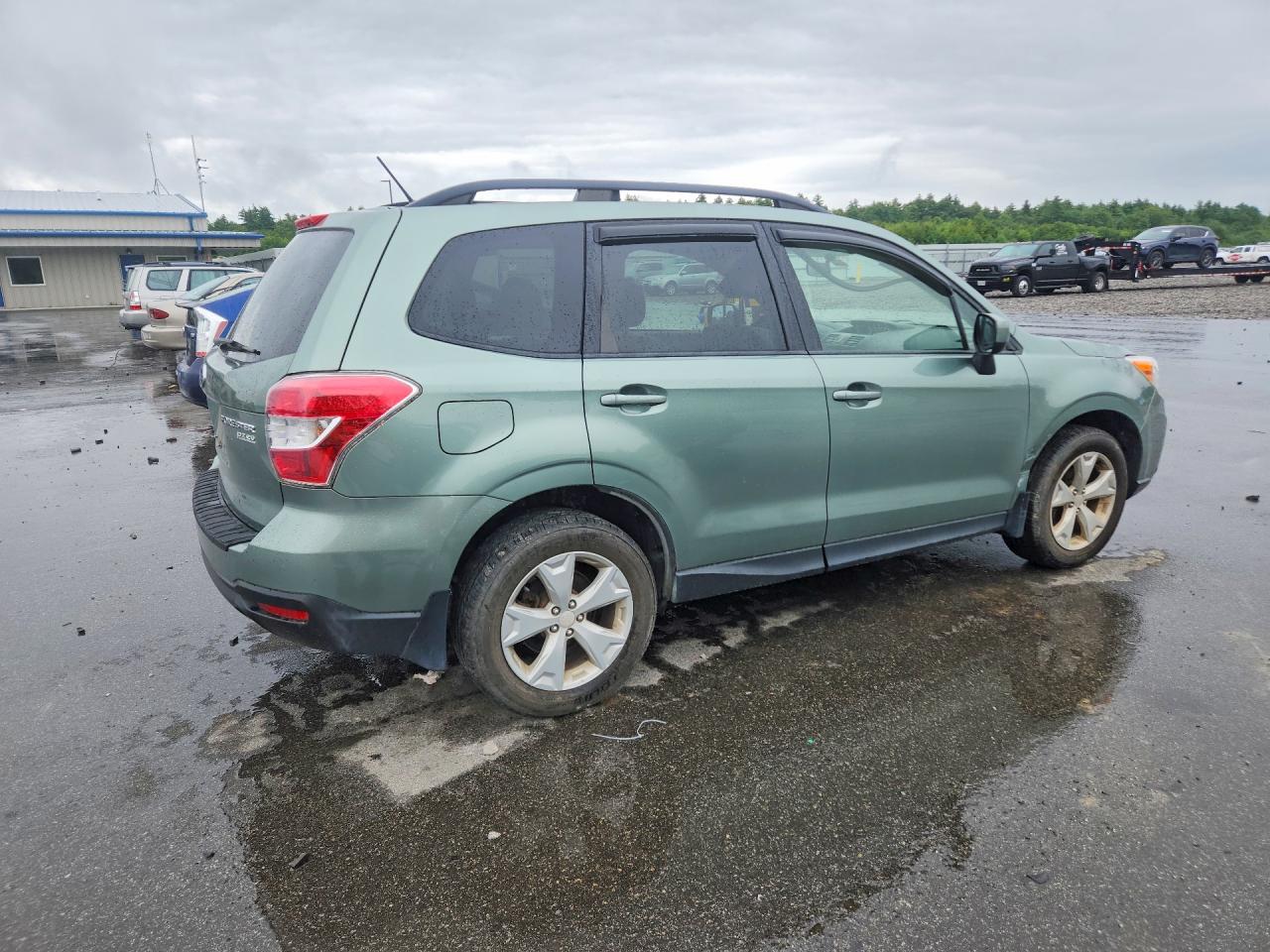 2015 Subaru Forester 2.5i Premium Green vin: JF2SJADC8FH827000