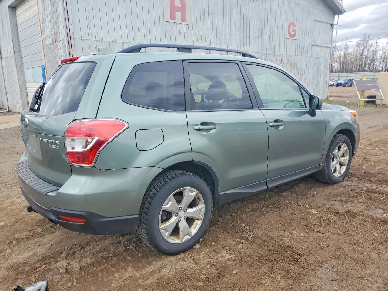2016 Subaru Forester 2.5i Premium Green vin: JF2SJADC8GH526194