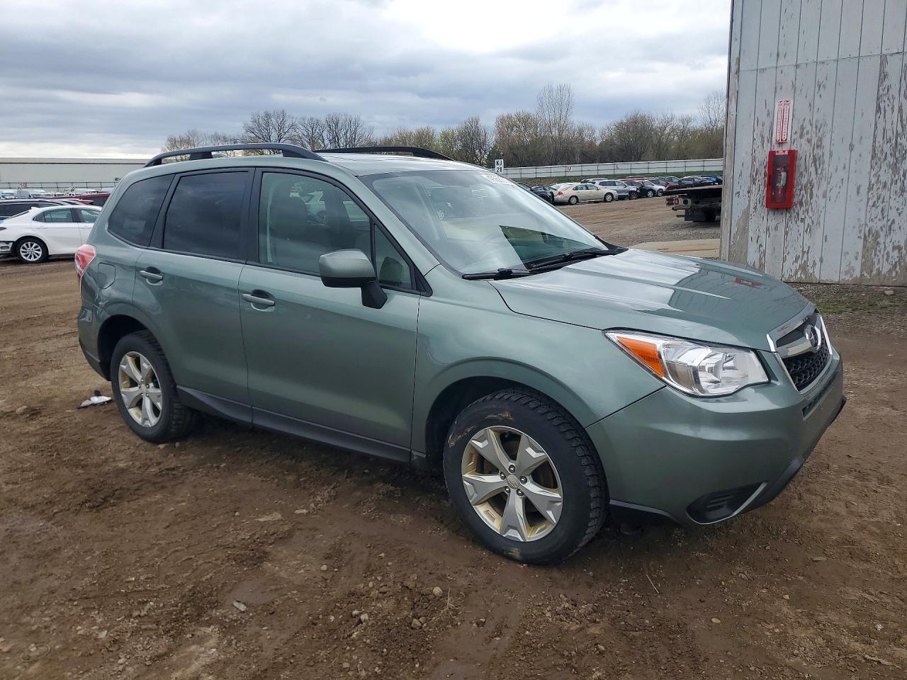 2016 Subaru Forester 2.5i Premium Green vin: JF2SJADC8GH526194