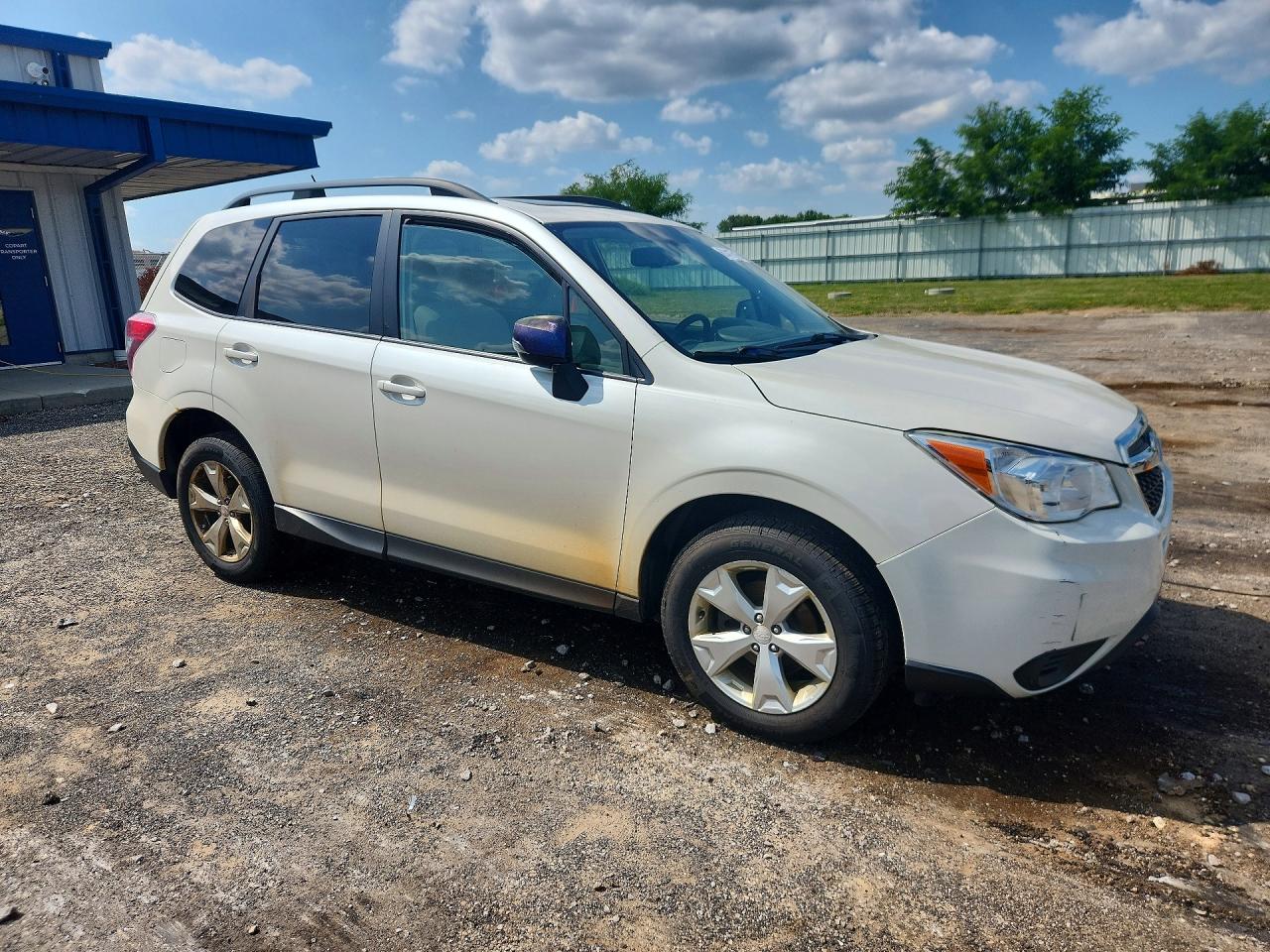 2015 Subaru Forester 2.5i Premium White vin: JF2SJADC9FH461810