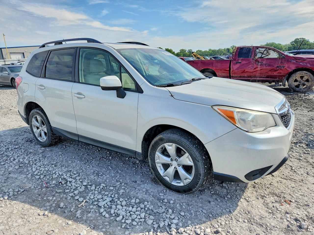 2015 Subaru Forester 2.5i Premium White vin: JF2SJADC9FH474010