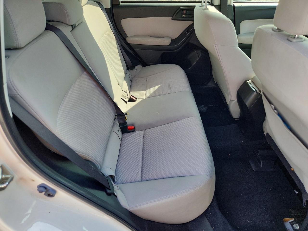 2015 Subaru Forester 2.5i Premium White vin: JF2SJADC9FH474010