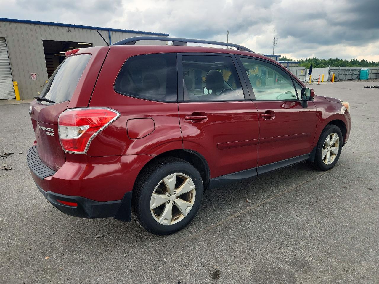 2015 Subaru Forester 2.5i Premium Maroon vin: JF2SJADC9FH516711