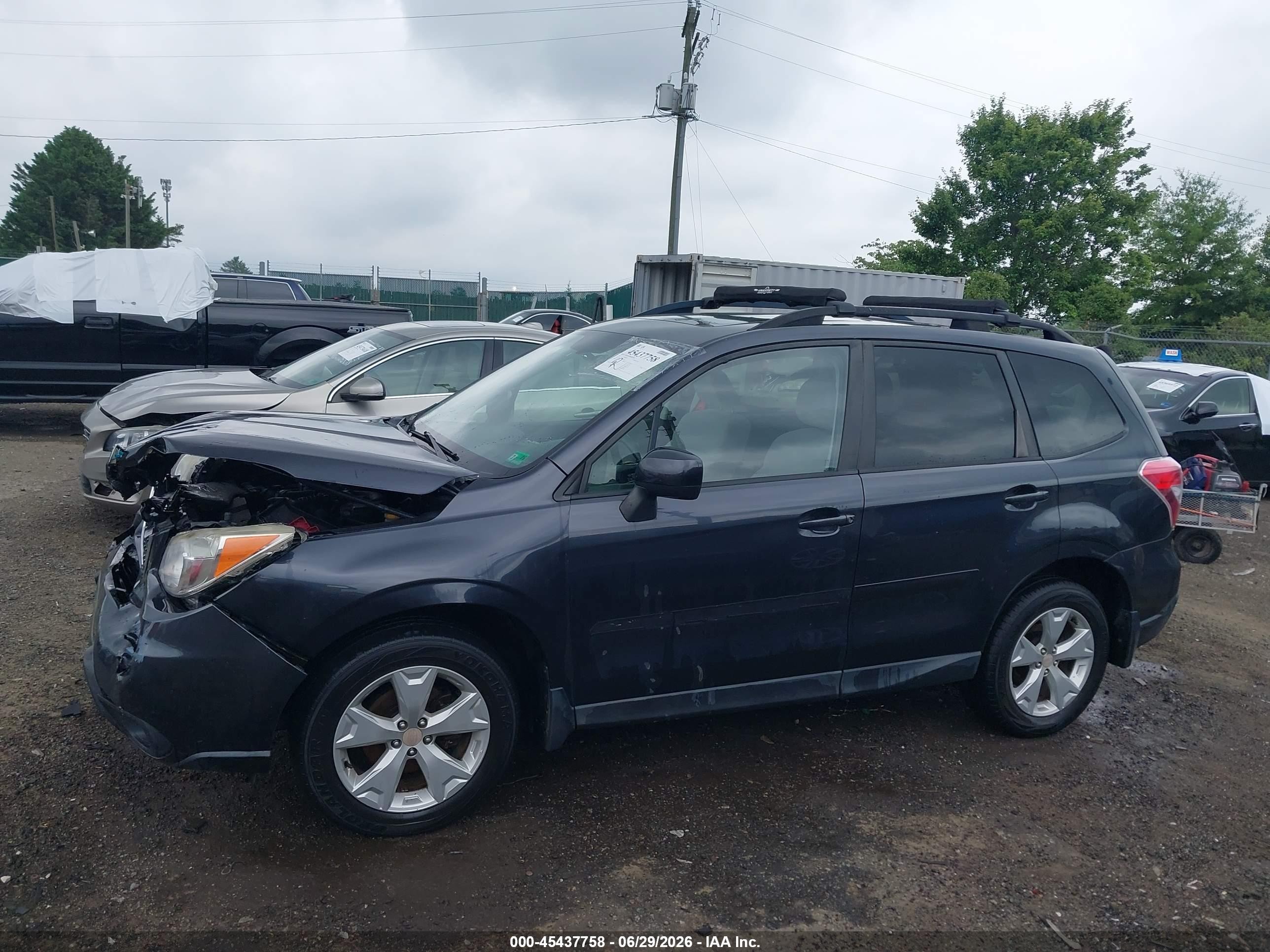 2015 Subaru Forester 2.5i Premium Gray vin: JF2SJADC9FH554178