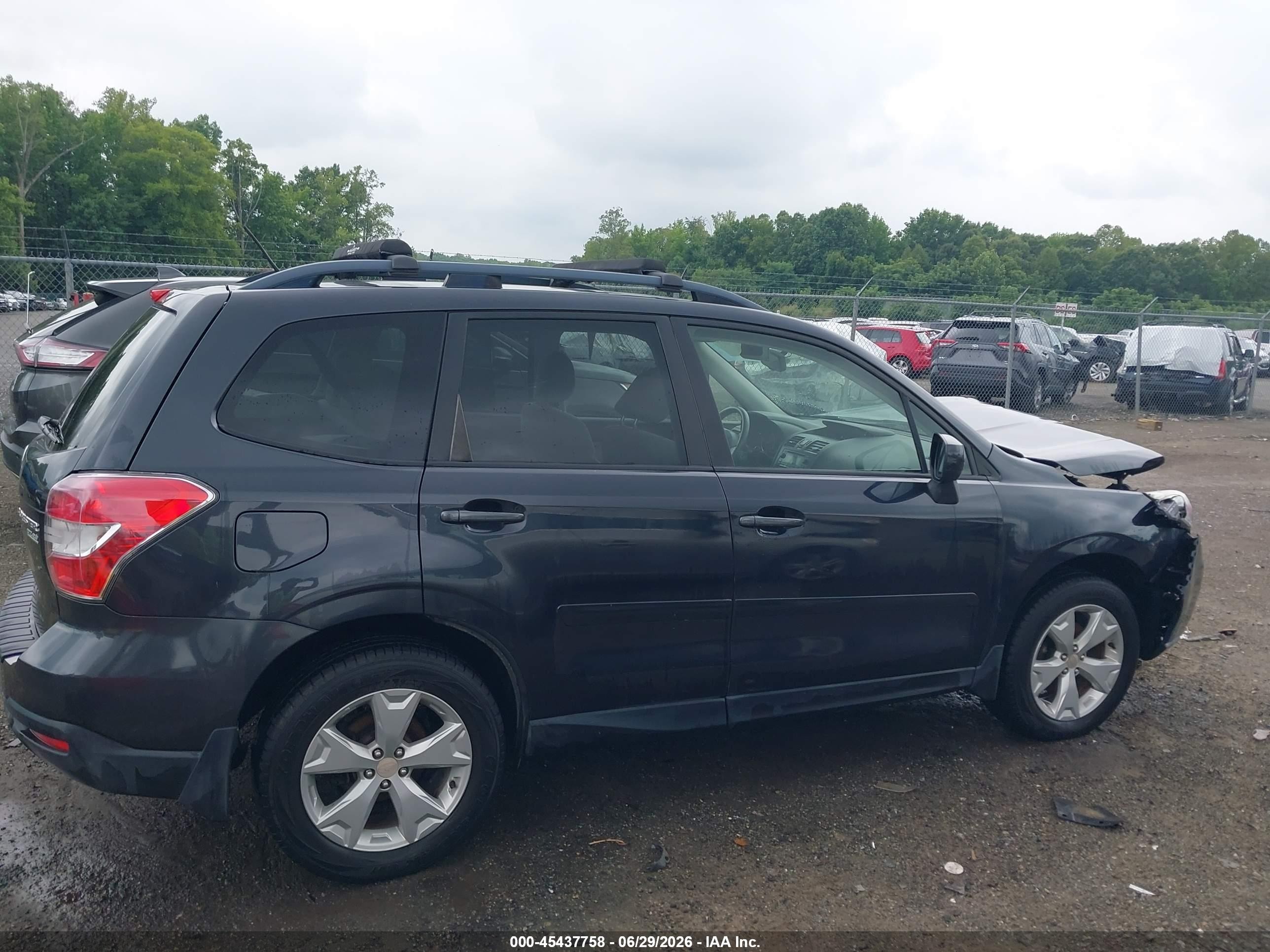 2015 Subaru Forester 2.5i Premium Gray vin: JF2SJADC9FH554178