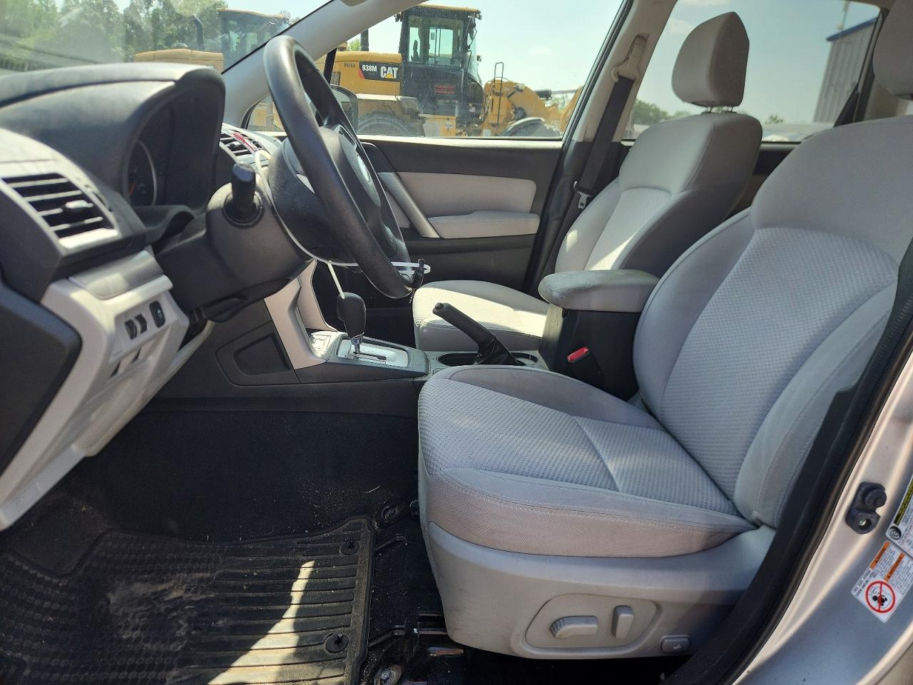 2015 Subaru Forester 2.5i Premium Silver vin: JF2SJADC9FH557713