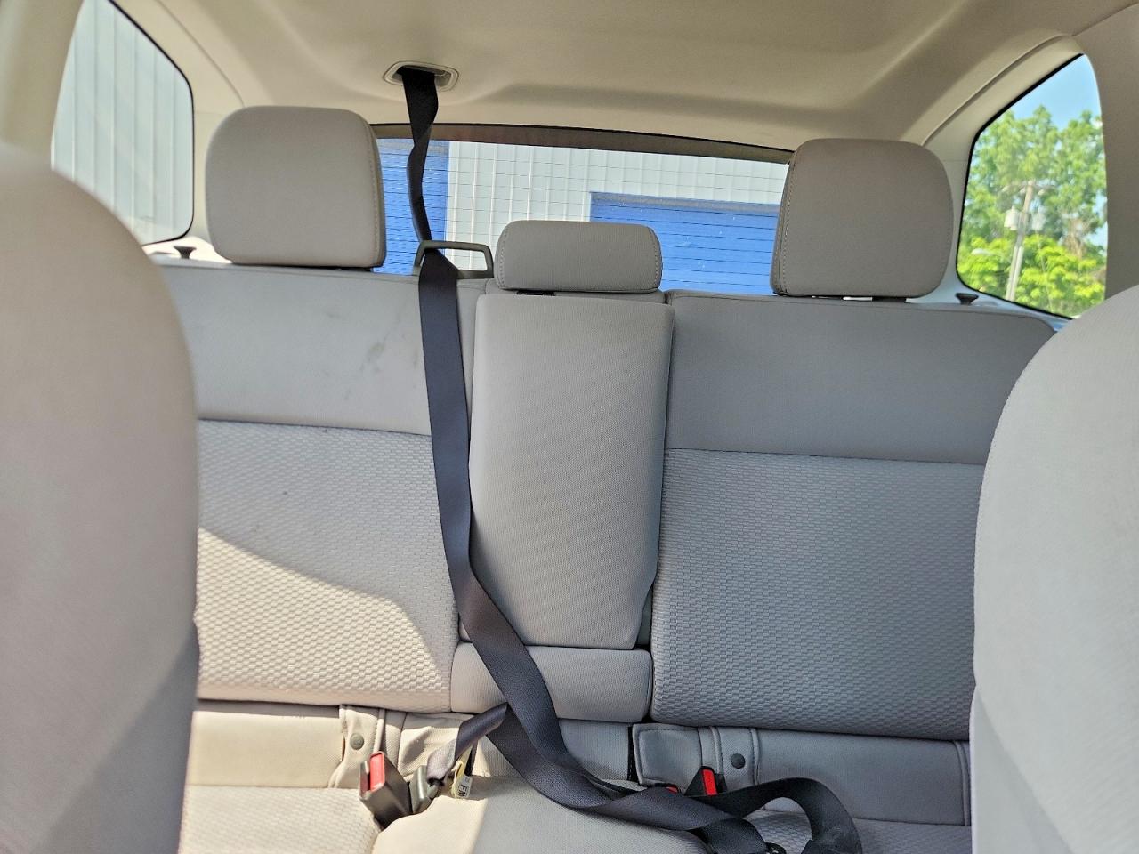 2015 Subaru Forester 2.5i Premium Silver vin: JF2SJADC9FH557713
