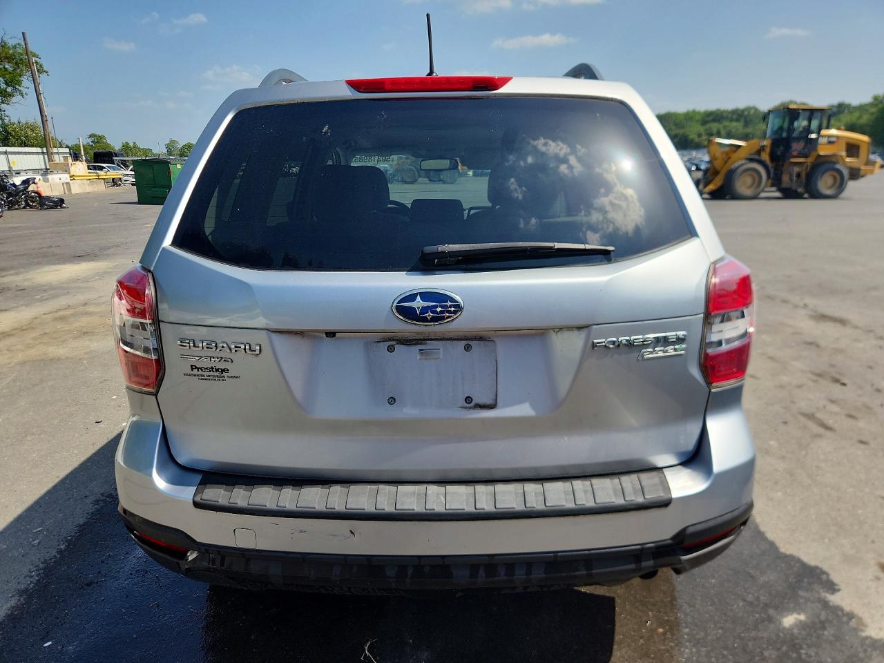 2015 Subaru Forester 2.5i Premium Silver vin: JF2SJADC9FH557713