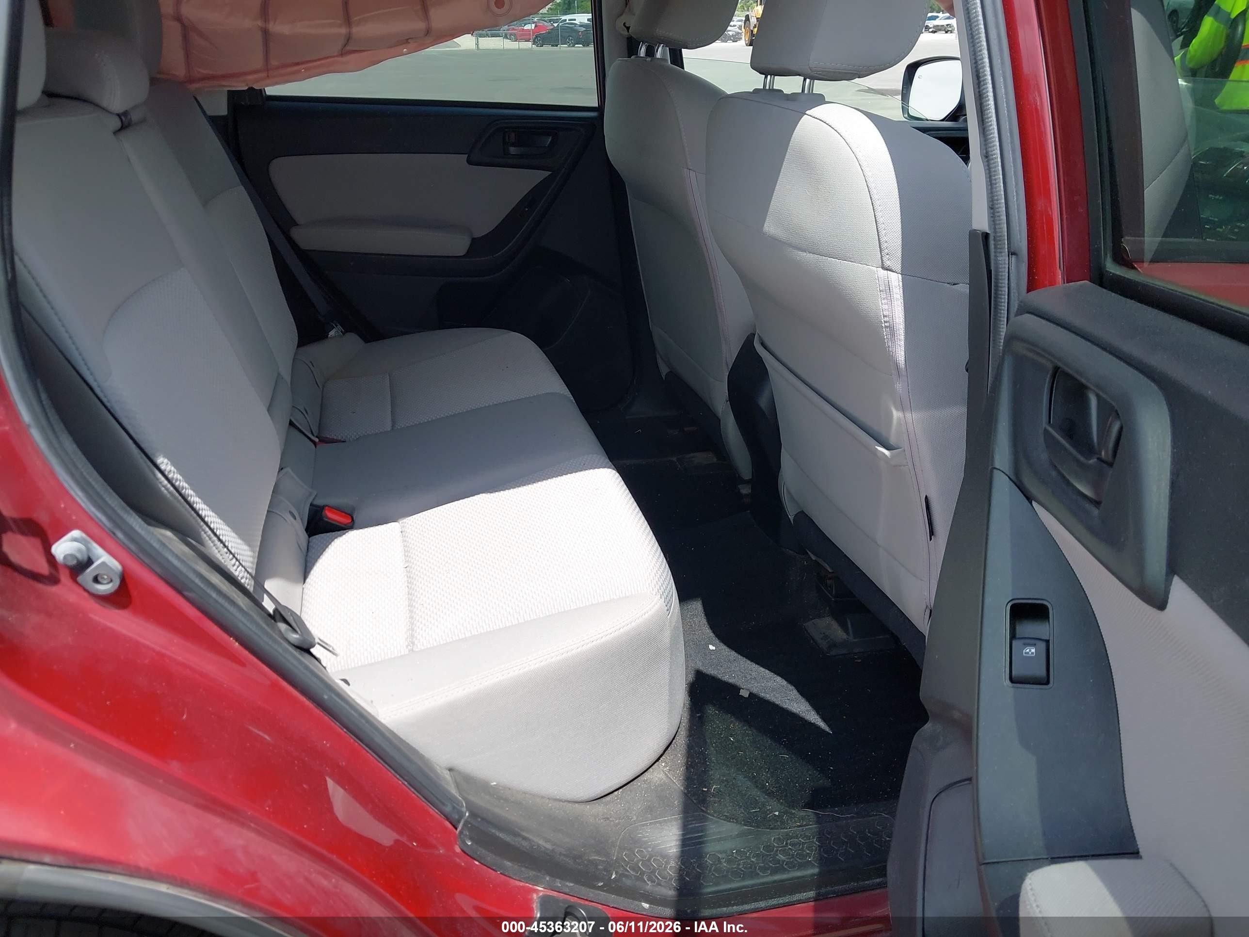2015 Subaru Forester 2.5i Premium Red vin: JF2SJADC9FH826647