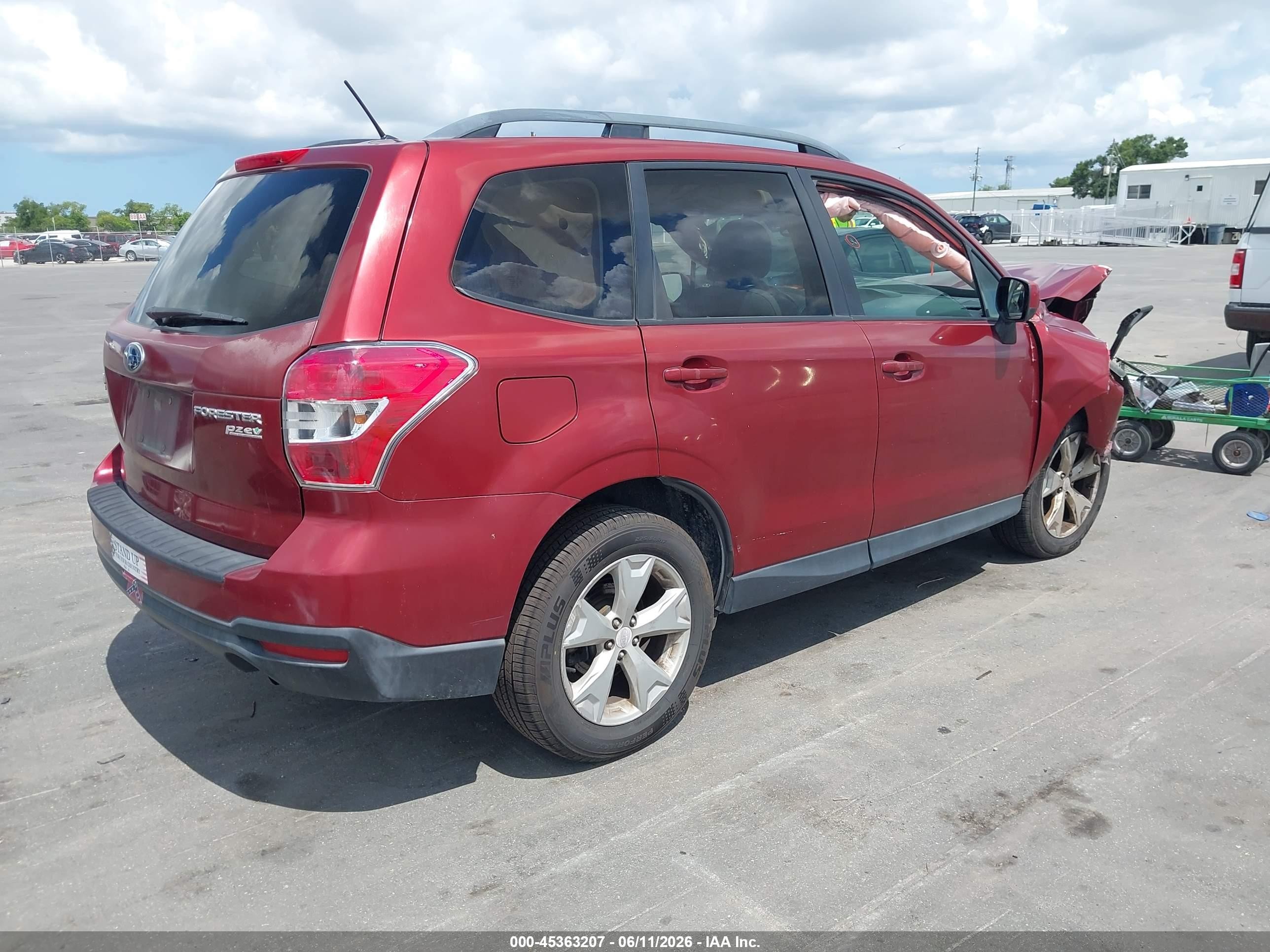 2015 Subaru Forester 2.5i Premium Red vin: JF2SJADC9FH826647
