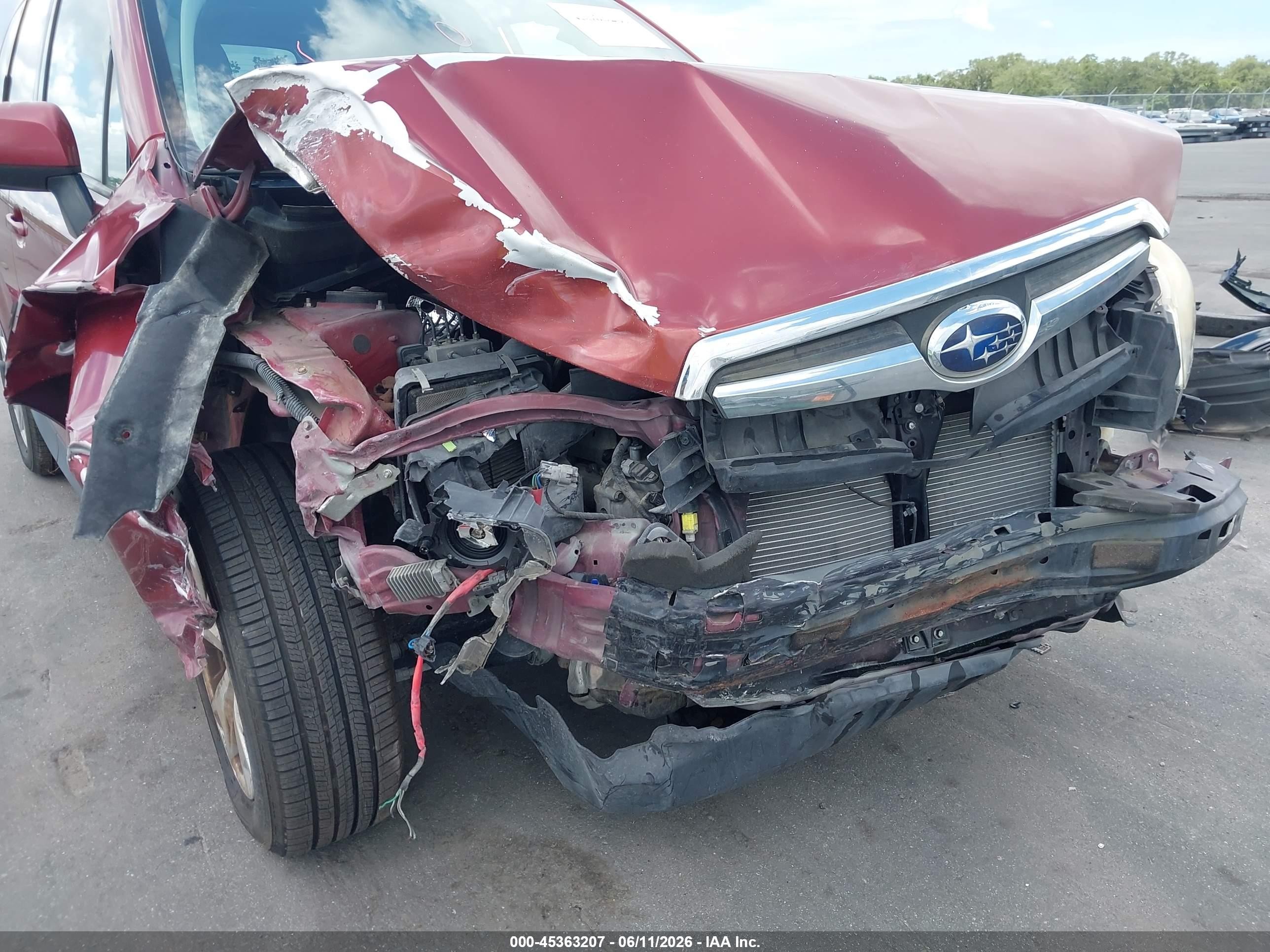 2015 Subaru Forester 2.5i Premium Red vin: JF2SJADC9FH826647