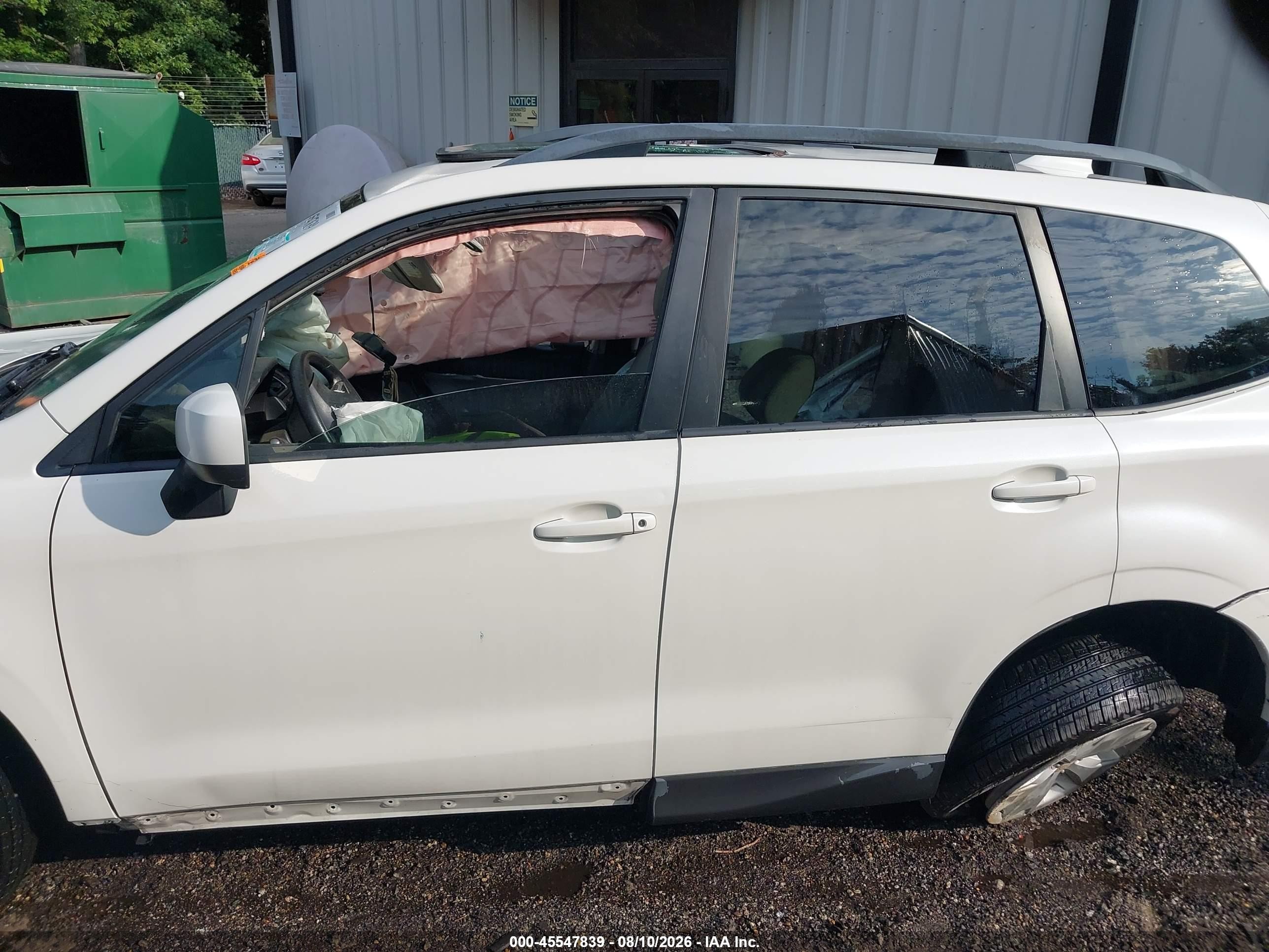 2016 Subaru Forester 2.5i Premium White vin: JF2SJADC9GH403908
