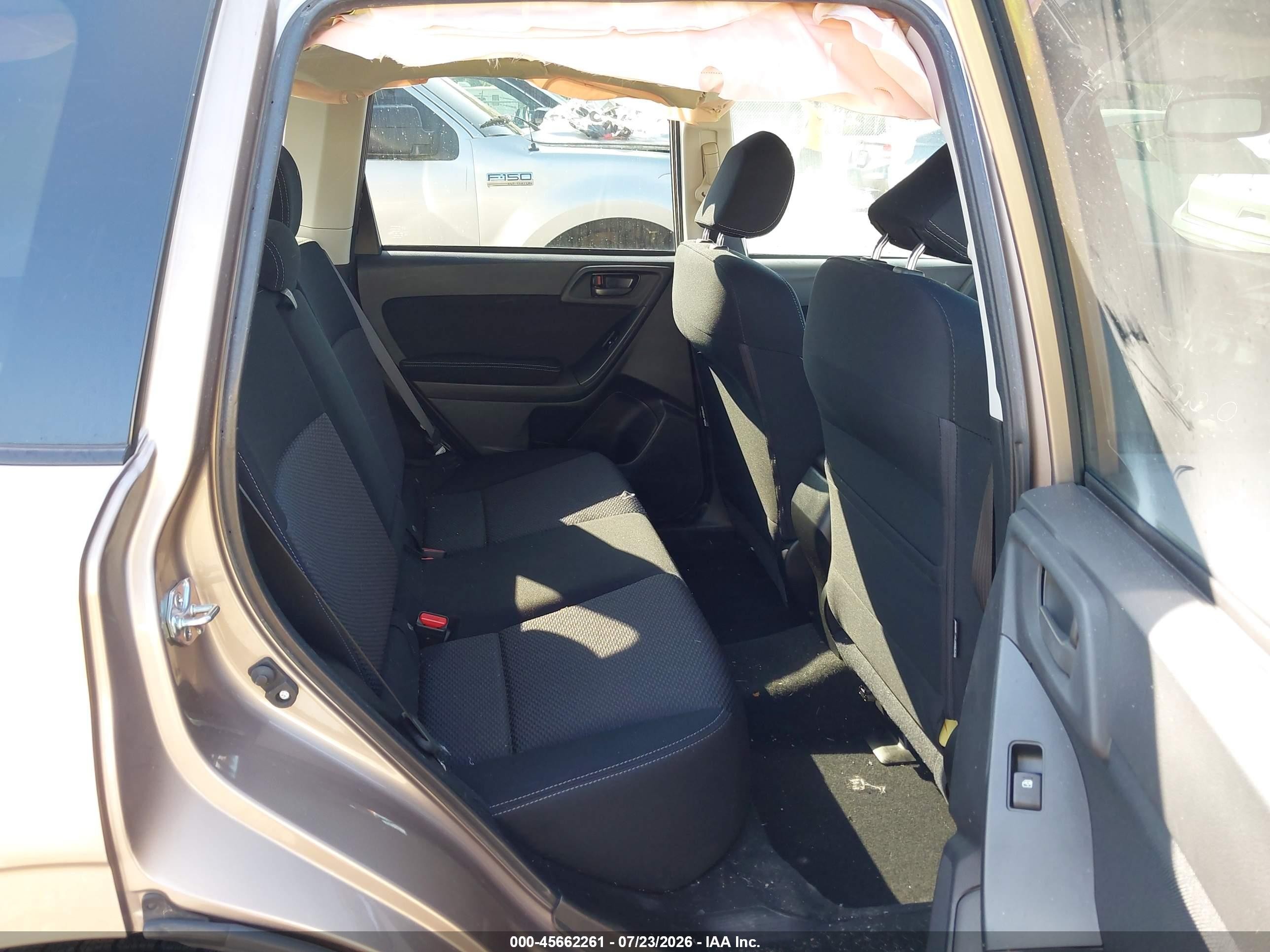 2015 Subaru Forester 2.5i Premium Золотой vin: JF2SJADCXFH434535