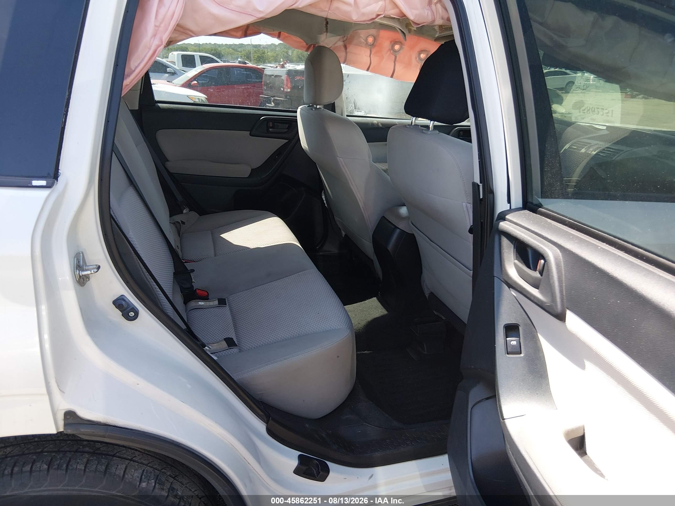 2015 Subaru Forester 2.5i Premium White vin: JF2SJADCXFH454090