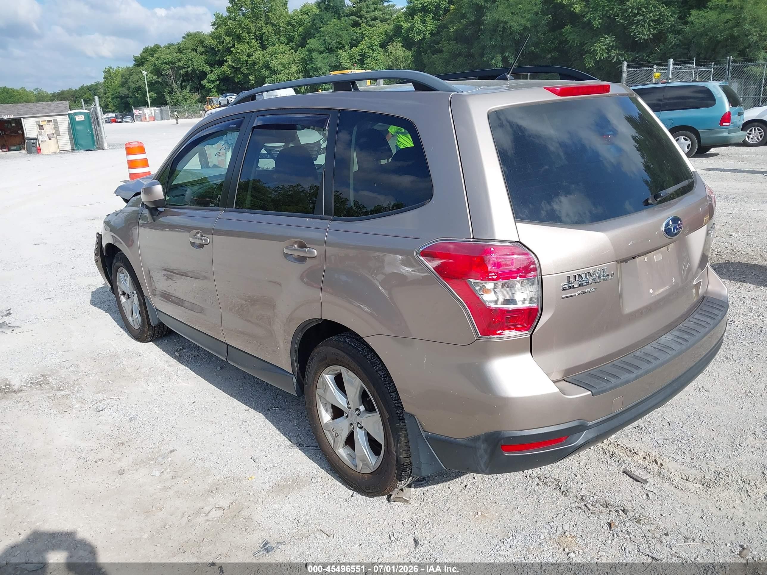 2015 Subaru Forester 2.5i Premium Gold vin: JF2SJADCXFH510559