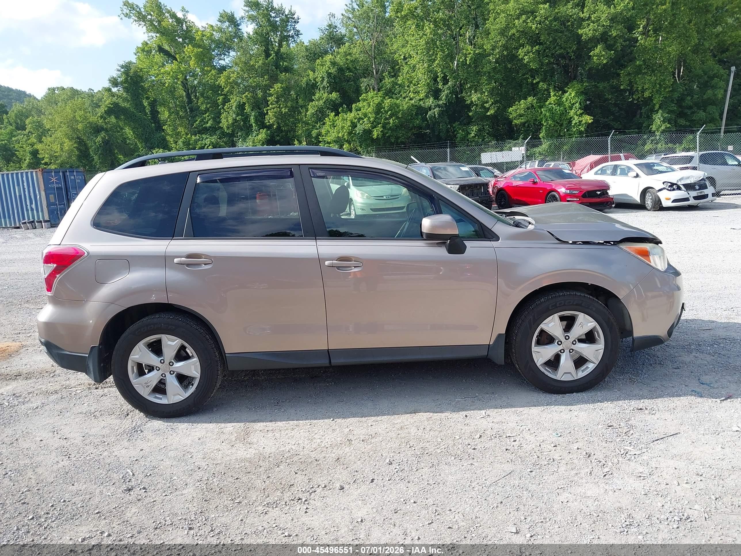2015 Subaru Forester 2.5i Premium Gold vin: JF2SJADCXFH510559