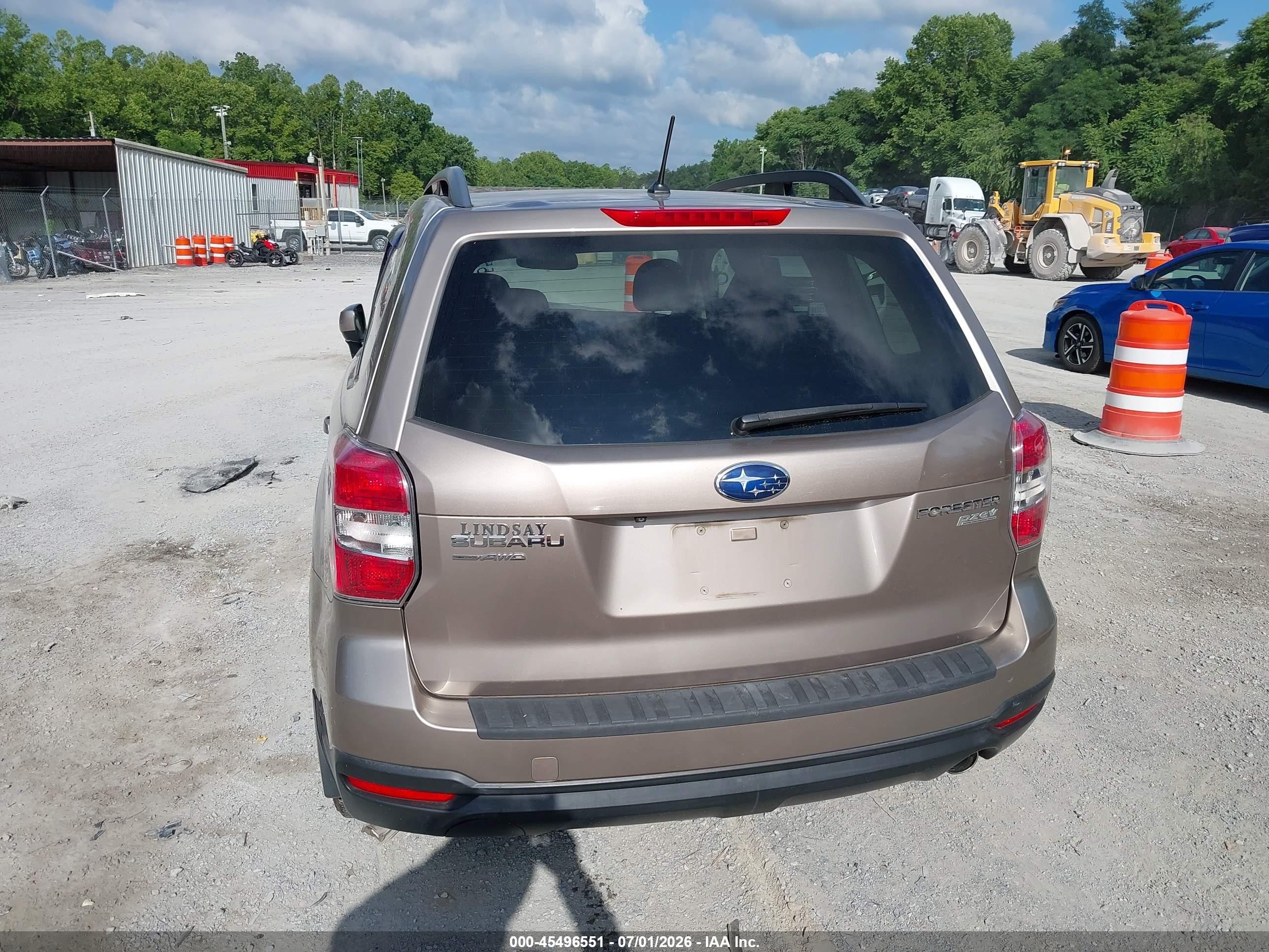 2015 Subaru Forester 2.5i Premium Gold vin: JF2SJADCXFH510559