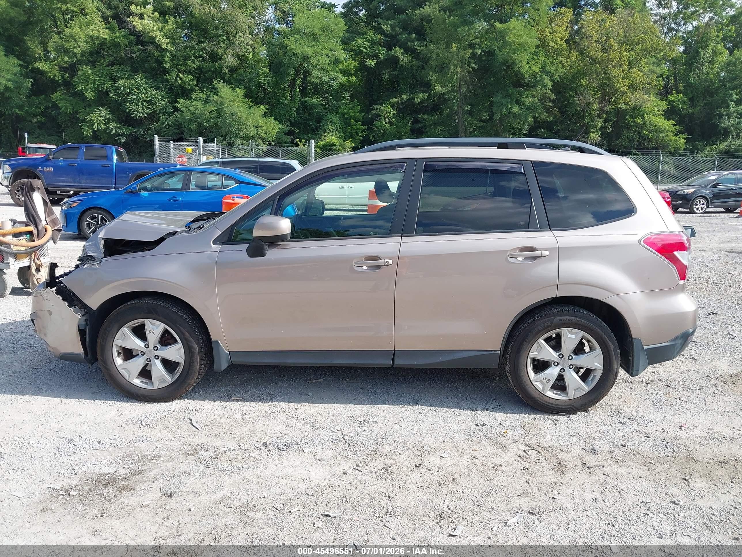 2015 Subaru Forester 2.5i Premium Gold vin: JF2SJADCXFH510559