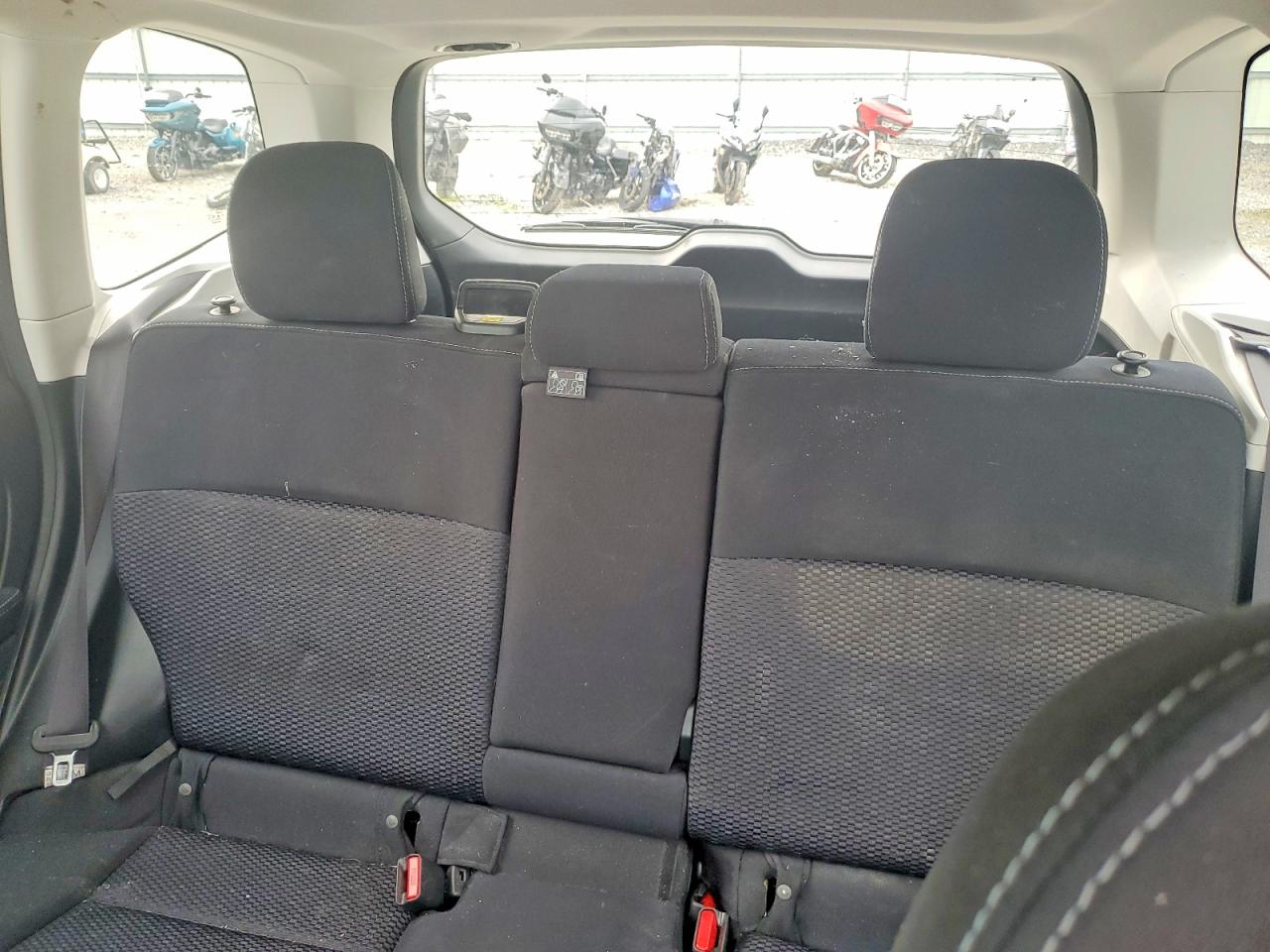 2015 Subaru Forester 2.5i Premium Silver vin: JF2SJADCXFH526194