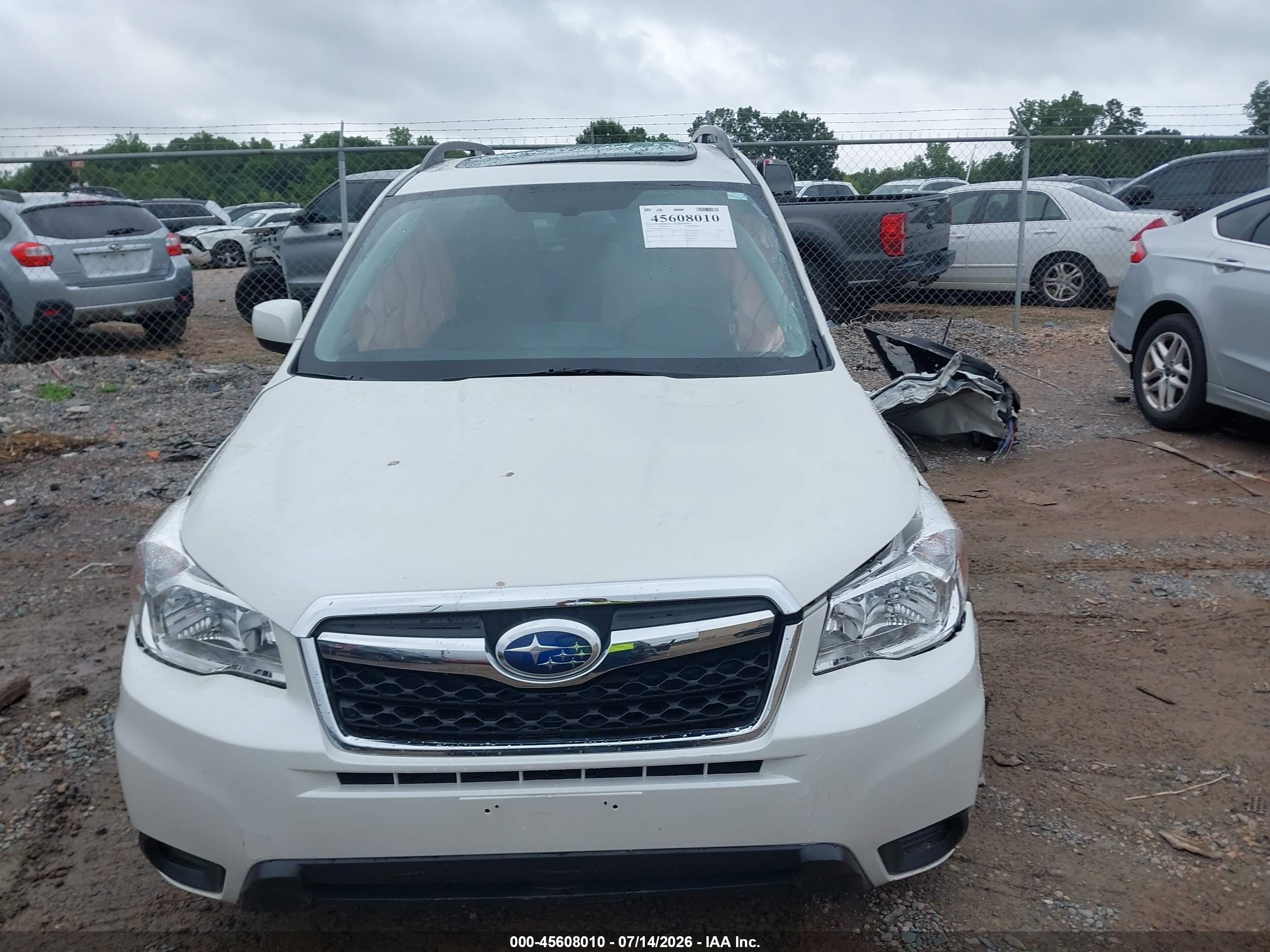 2015 Subaru Forester 2.5i Premium White vin: JF2SJADCXFH535252