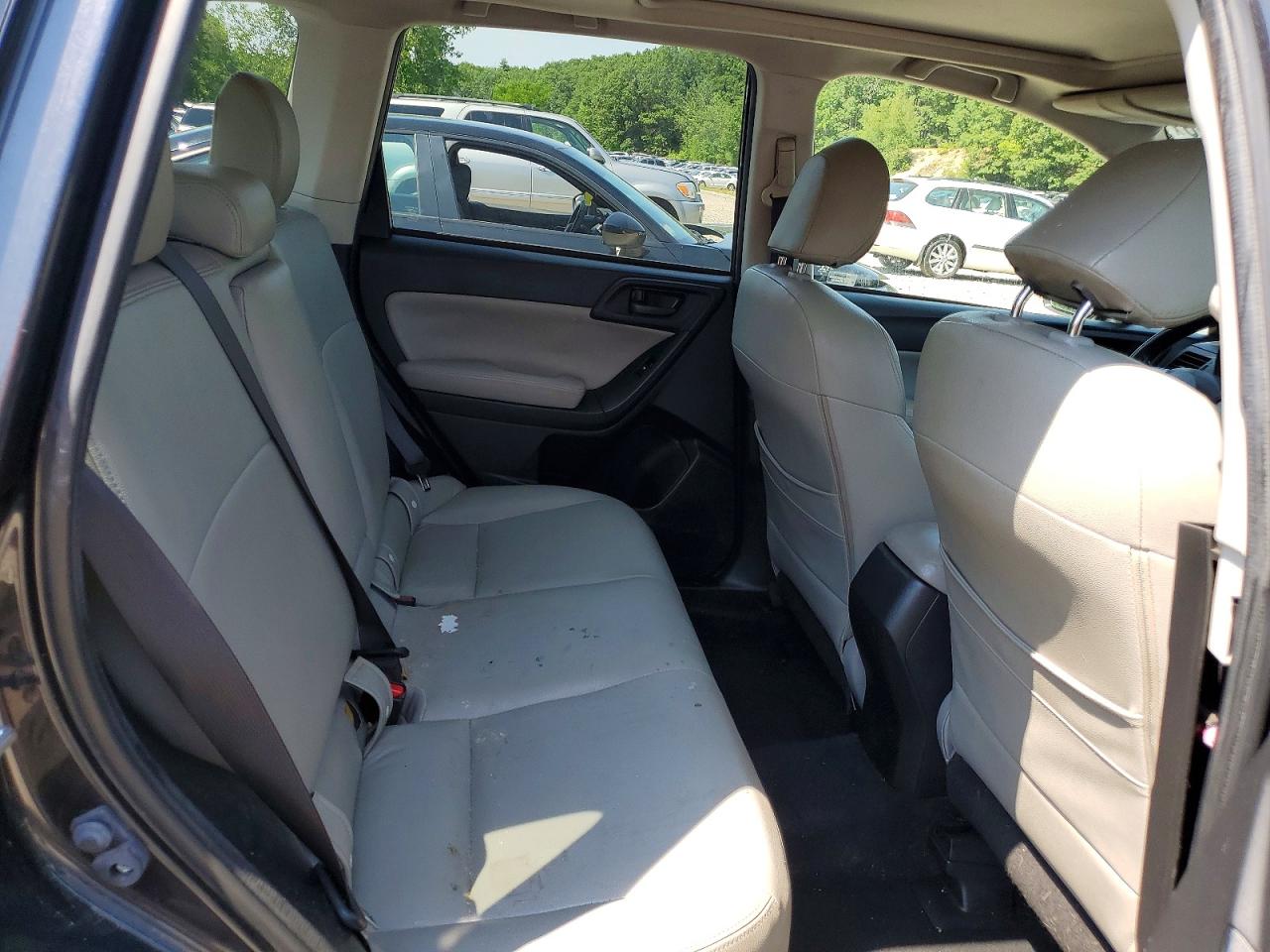 2015 Subaru Forester 2.5i Premium Gray vin: JF2SJADCXFH538393