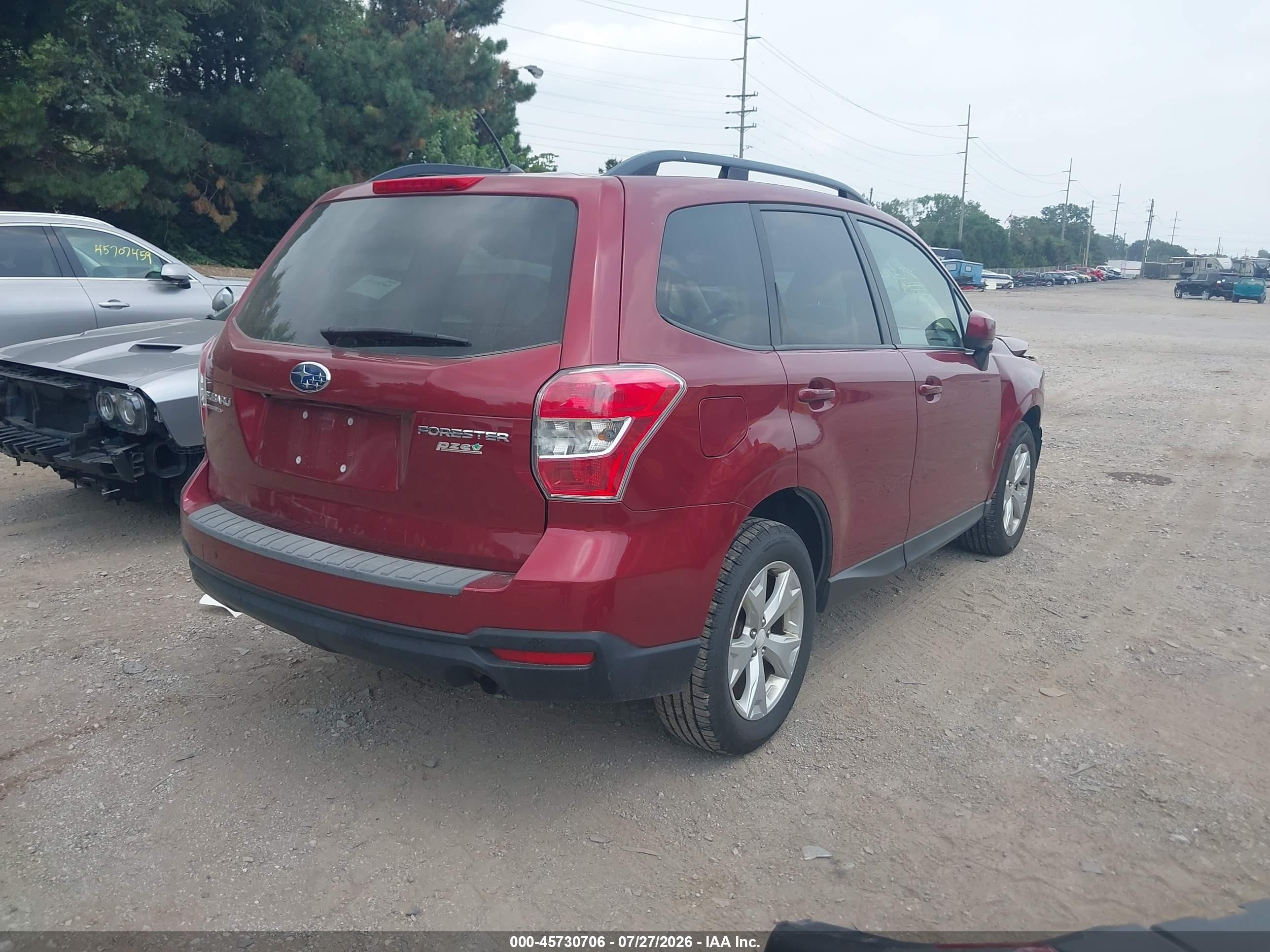 2015 Subaru Forester 2.5i Premium Maroon vin: JF2SJADCXFH556750