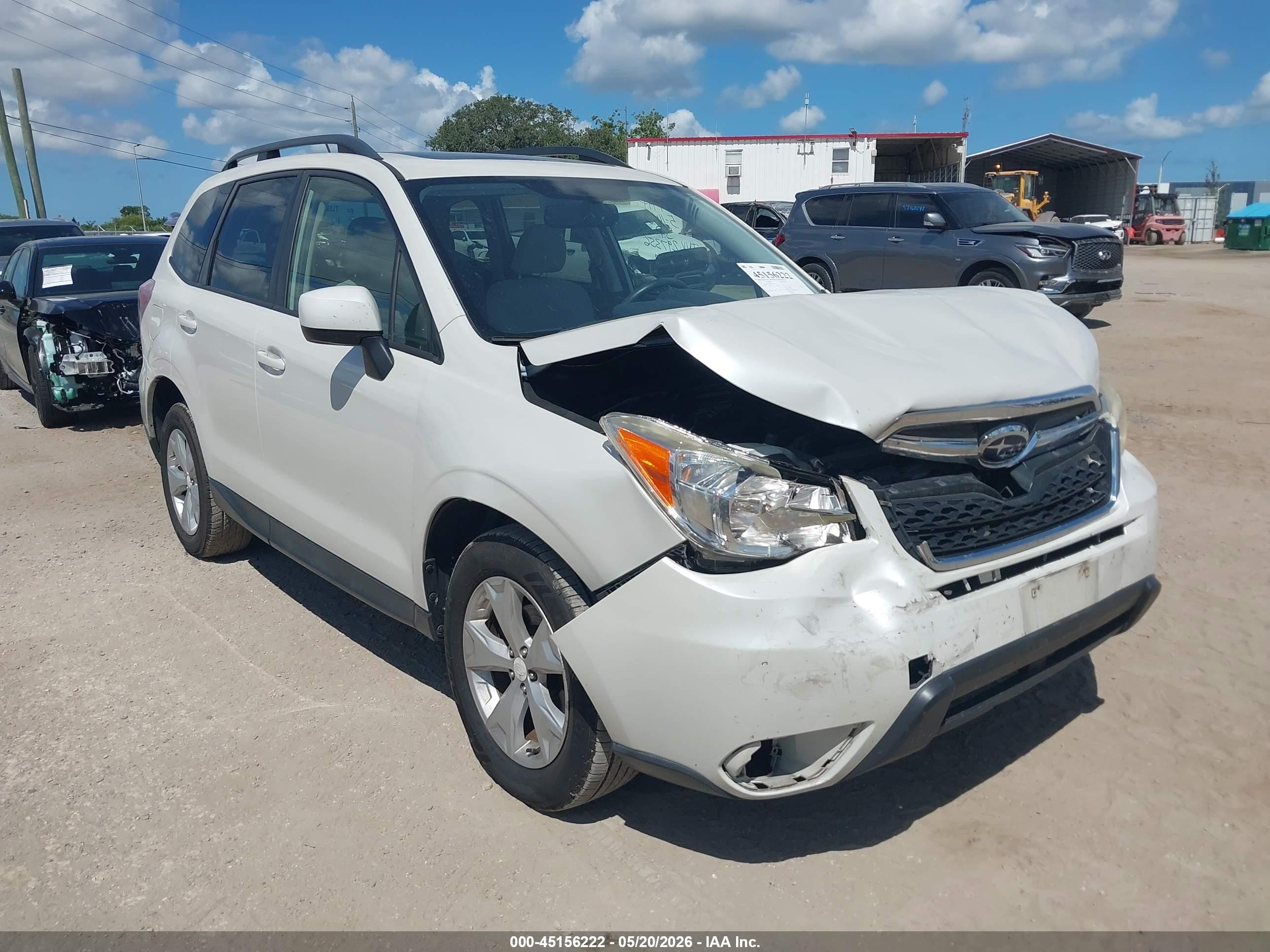 2015 Subaru Forester 2.5i Premium White vin: JF2SJADCXFH813566
