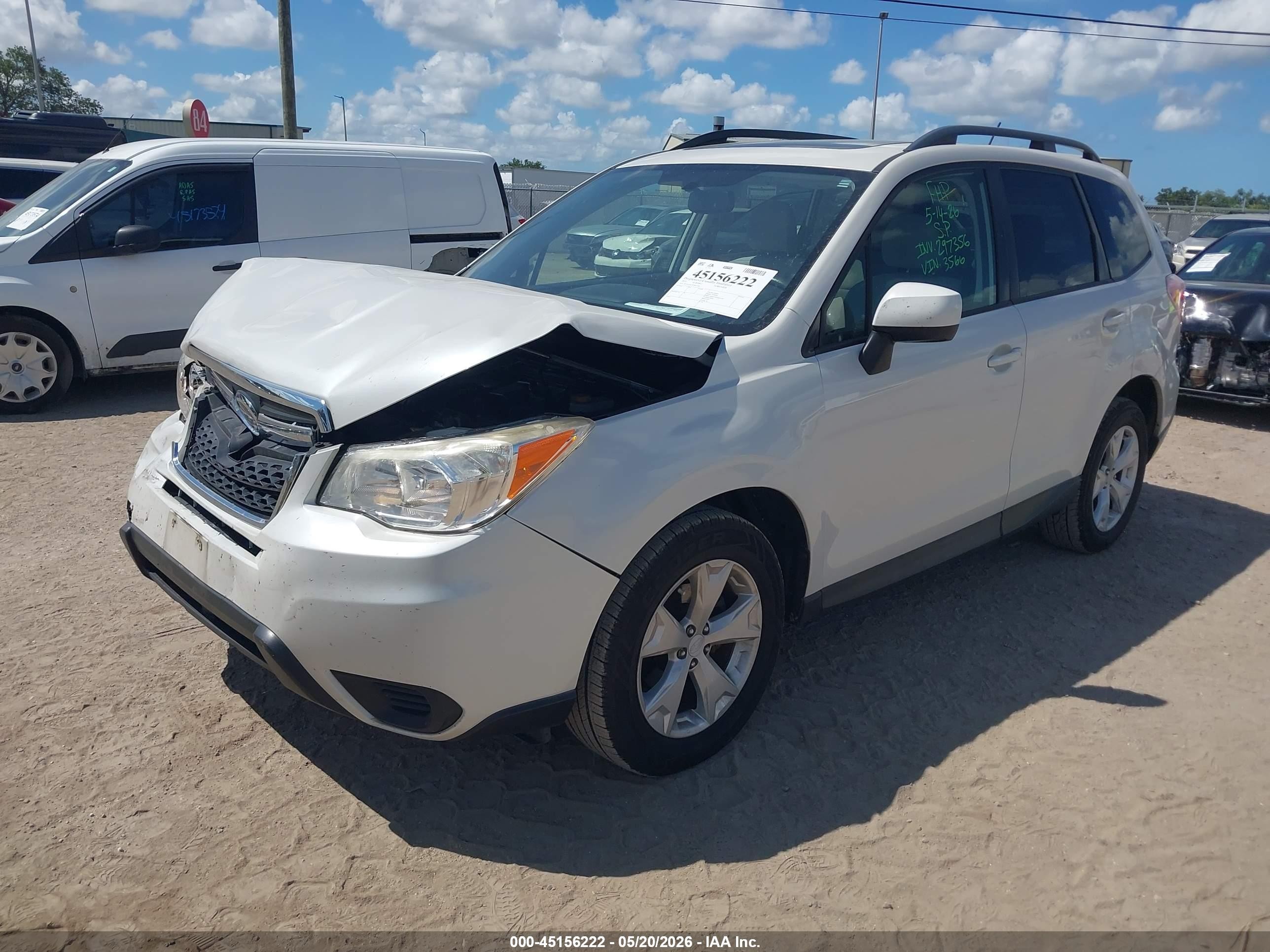 2015 Subaru Forester 2.5i Premium White vin: JF2SJADCXFH813566