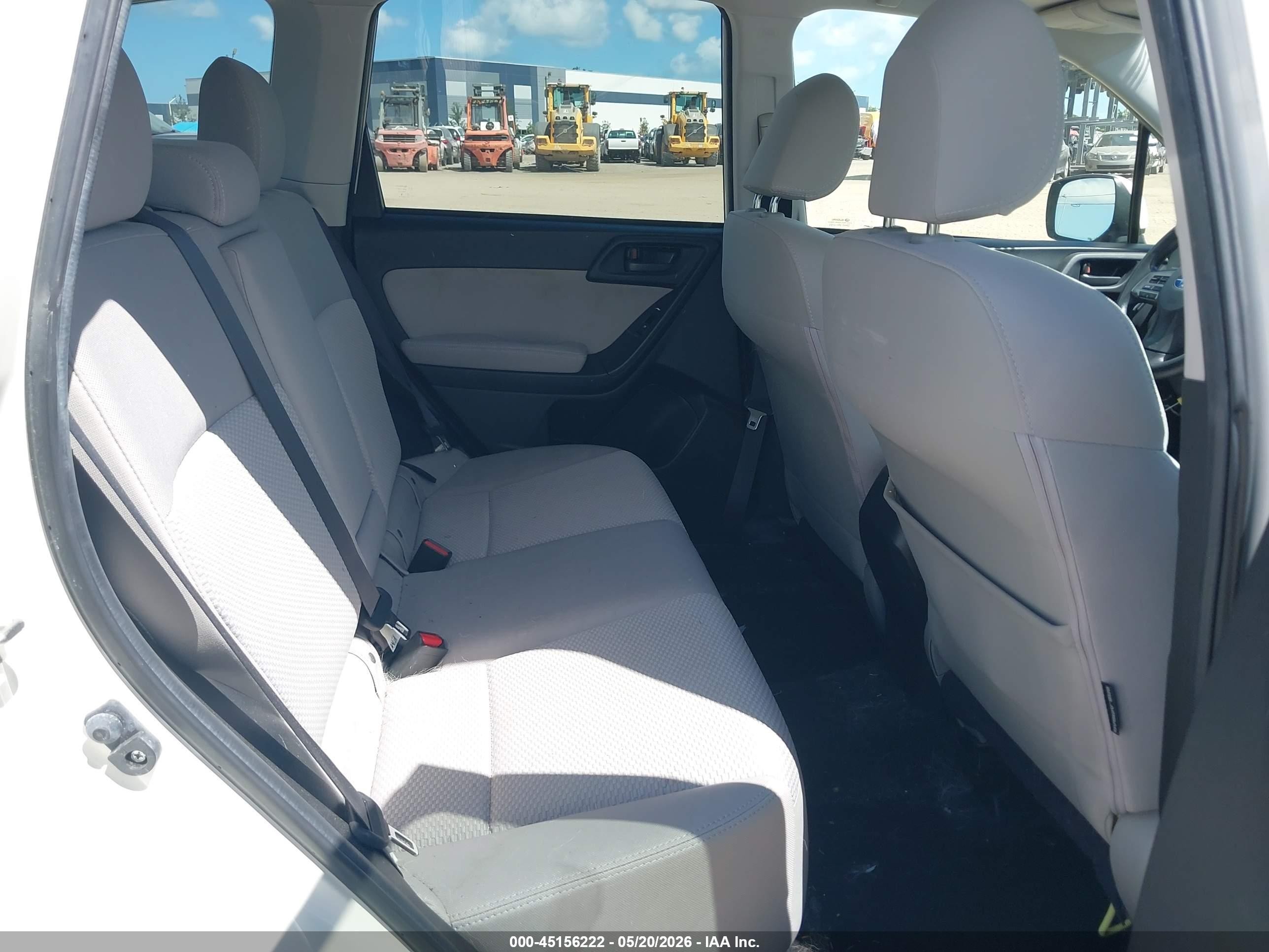 2015 Subaru Forester 2.5i Premium White vin: JF2SJADCXFH813566