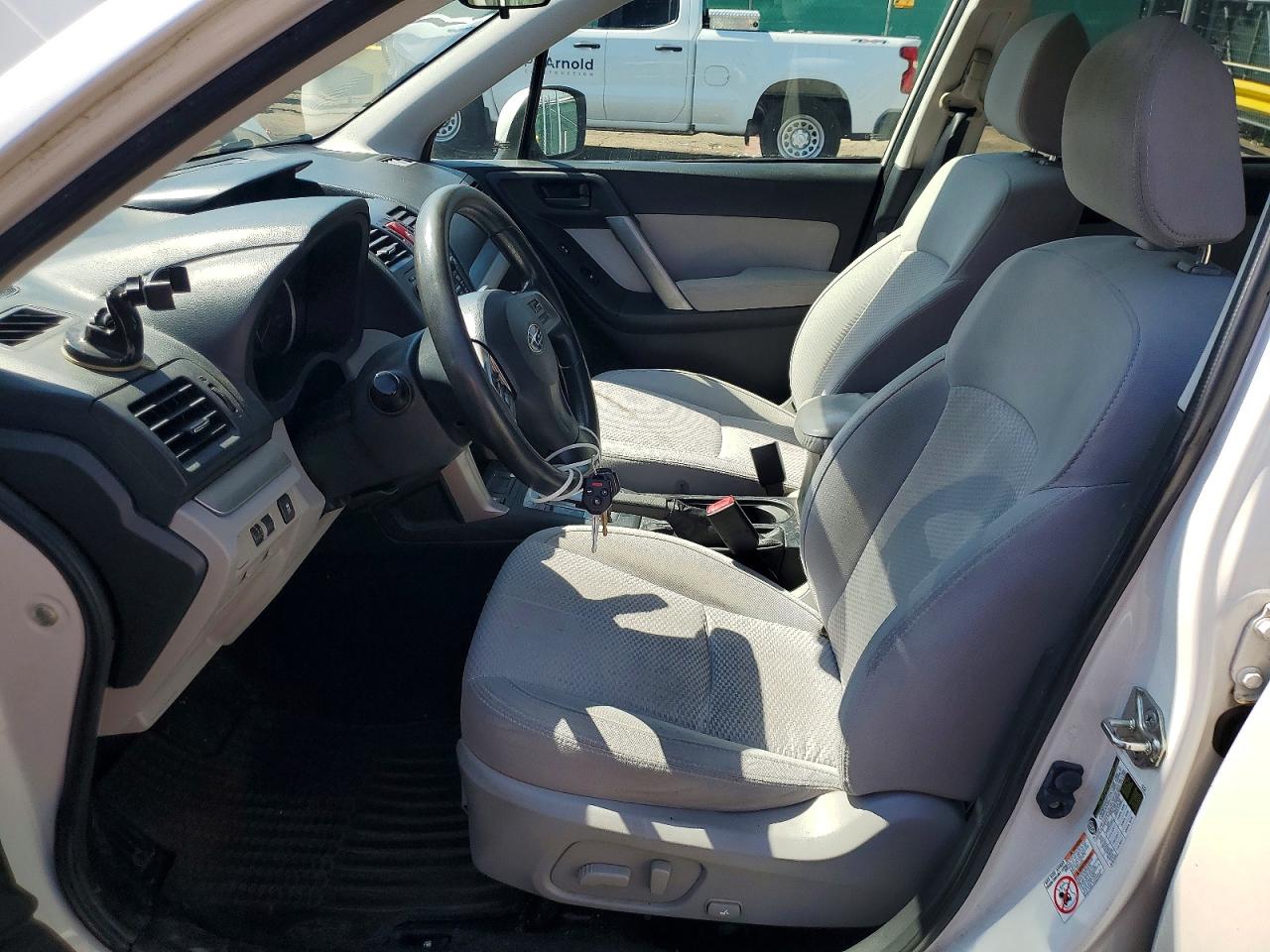 2015 Subaru Forester 2.5i Premium White vin: JF2SJADCXFH836300