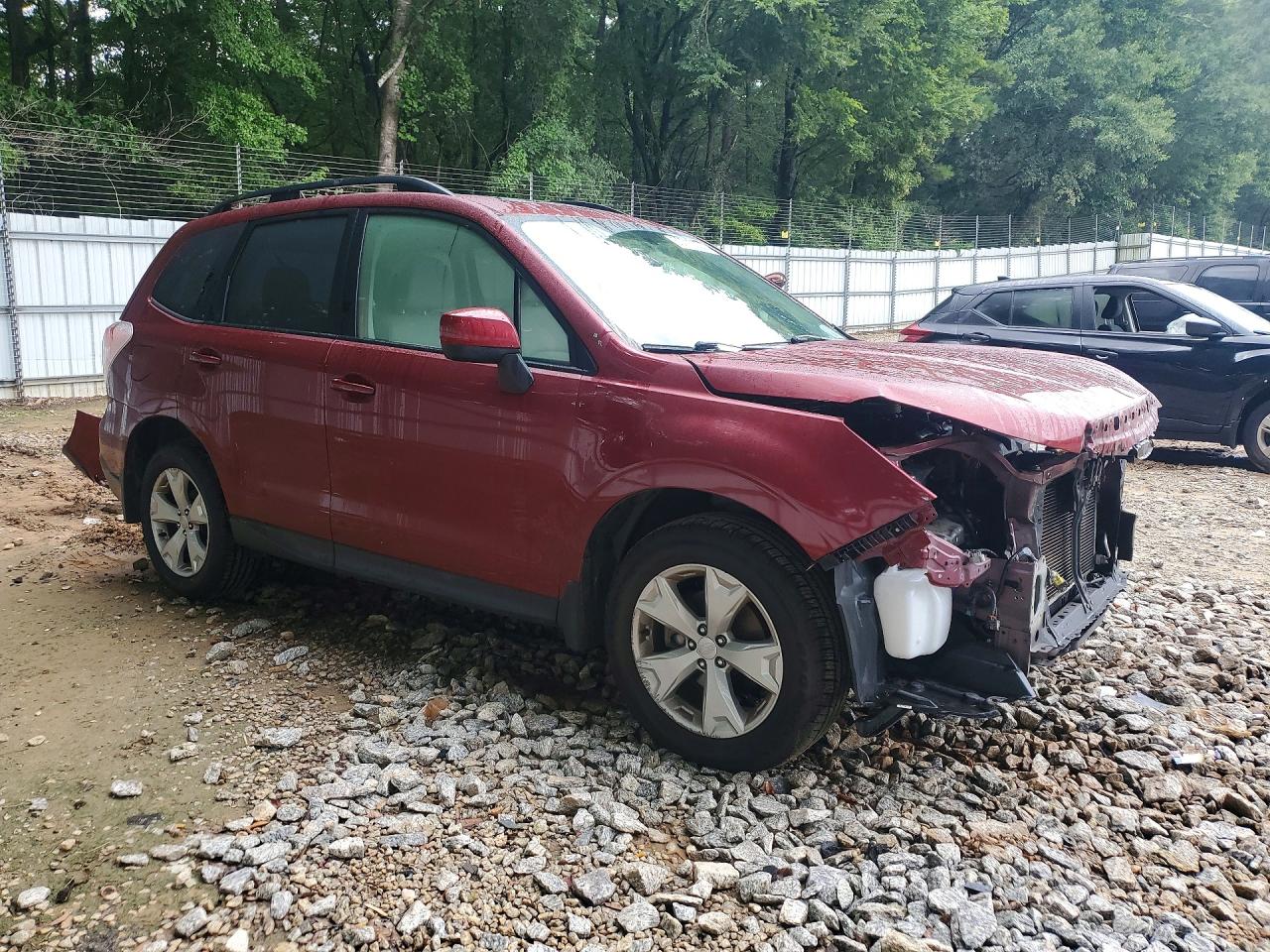 2015 Subaru Forester 2.5i Premium Red vin: JF2SJADCXFH836684