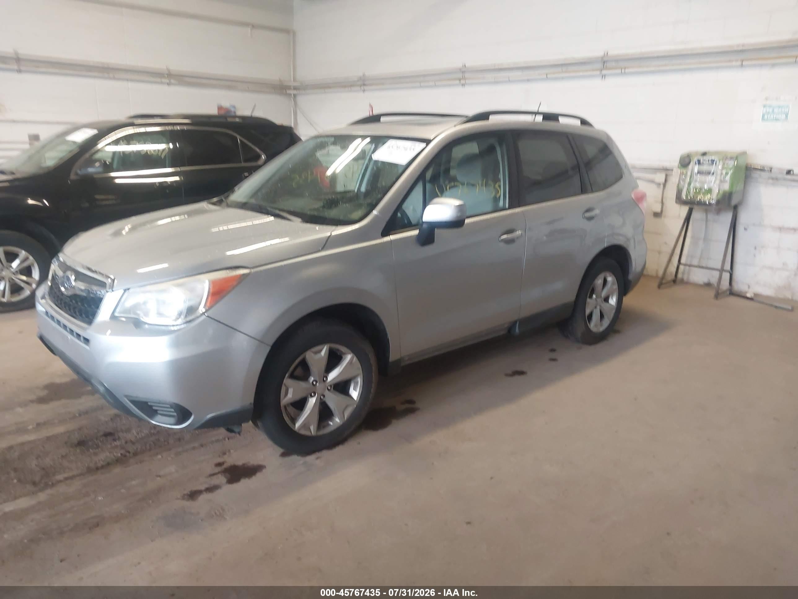 2014 Subaru Forester 2.5i Premium Silver vin: JF2SJAEC0EH404036