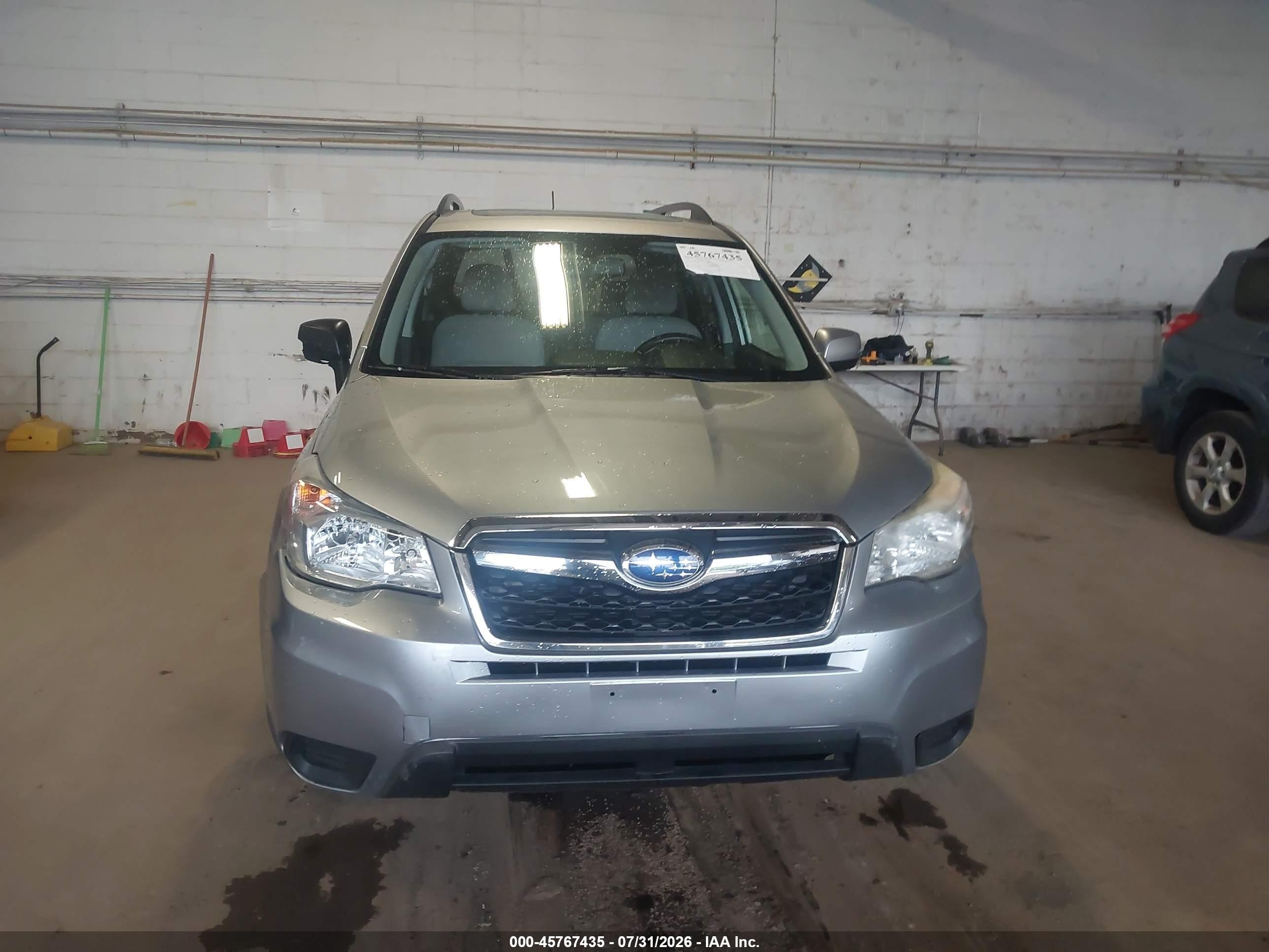 2014 Subaru Forester 2.5i Premium Silver vin: JF2SJAEC0EH404036