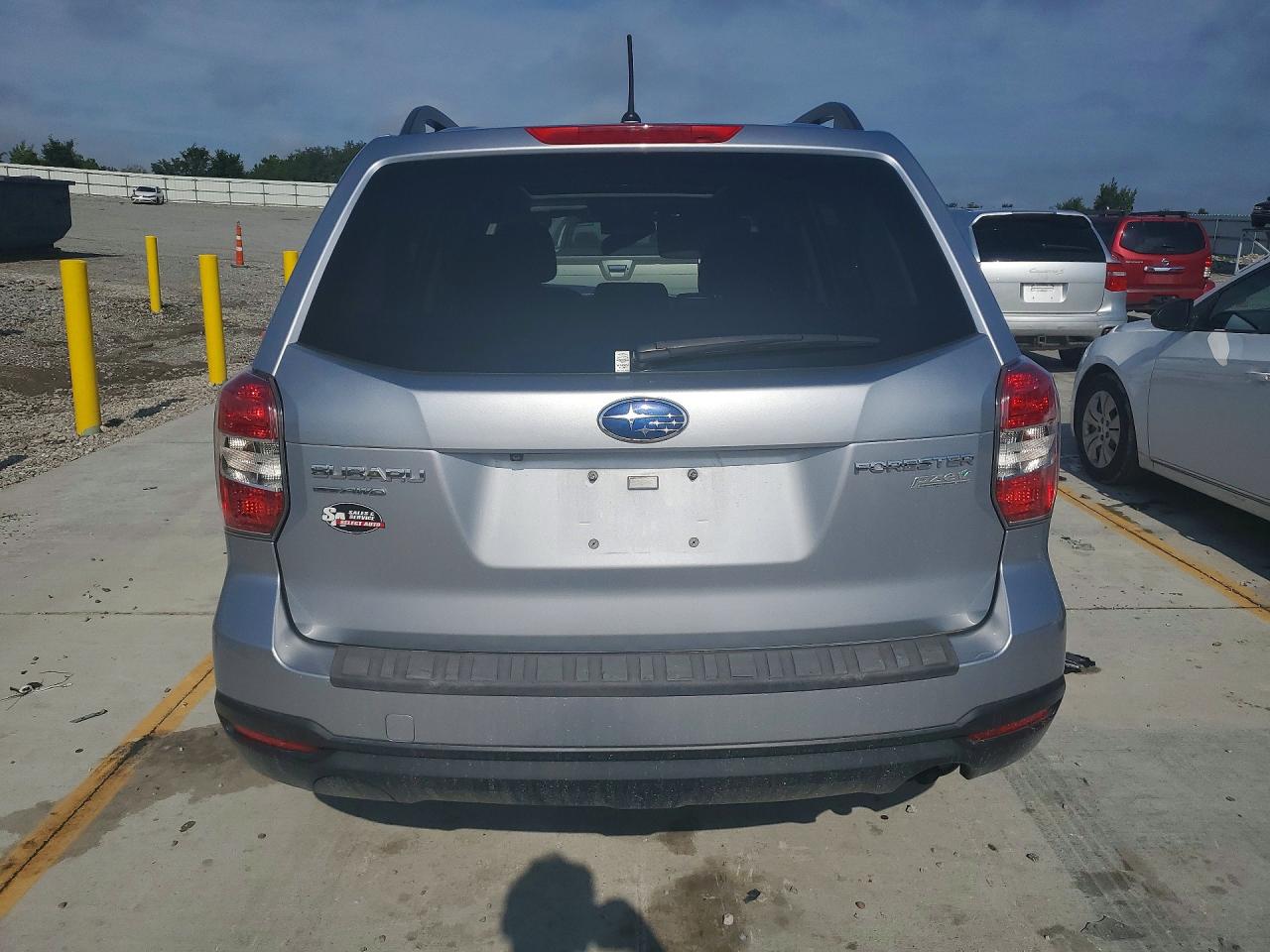 2014 Subaru Forester 2.5i Premium Silver vin: JF2SJAEC0EH428708