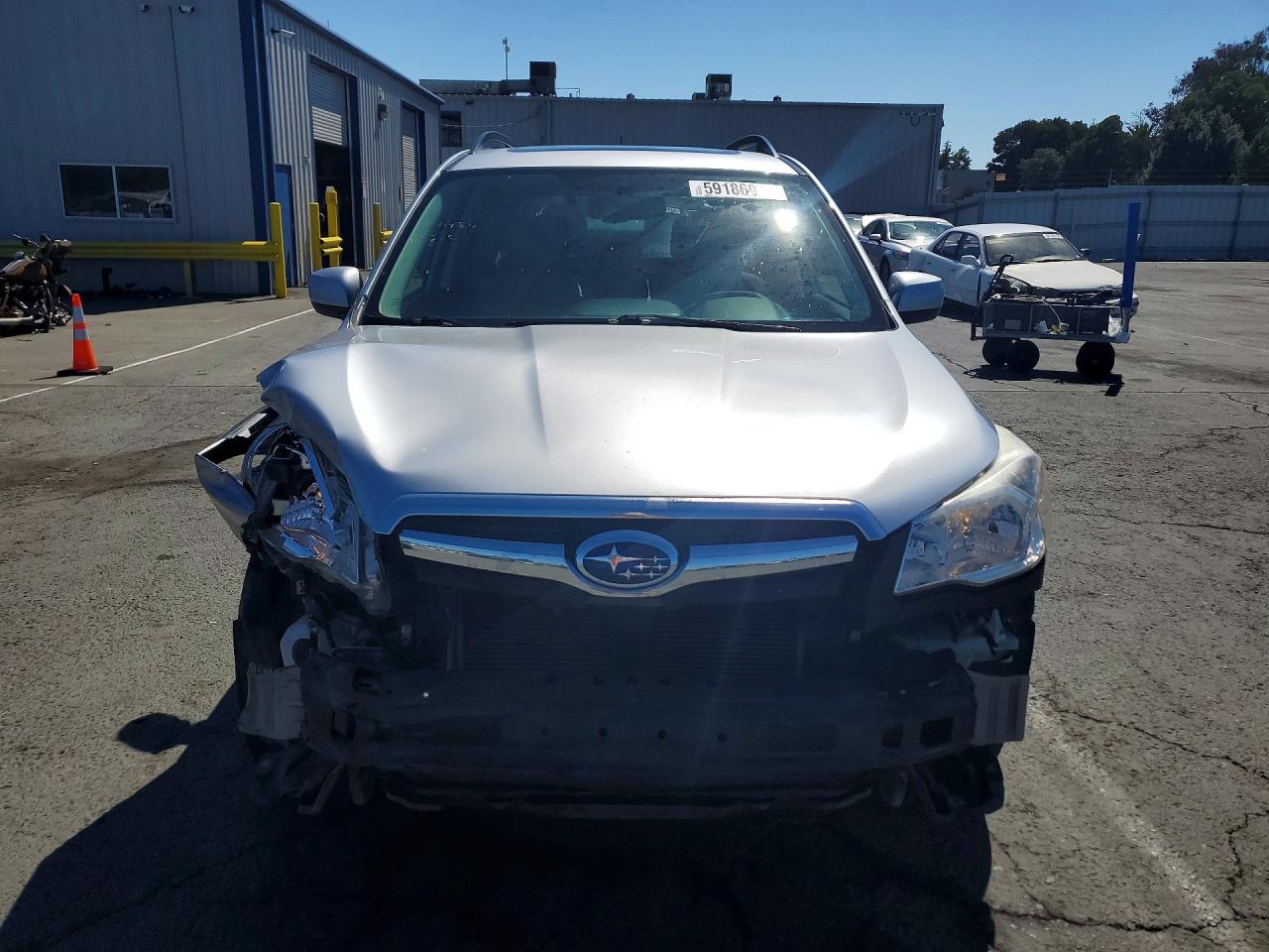 2014 Subaru Forester 2.5i Premium Silver vin: JF2SJAEC0EH460865