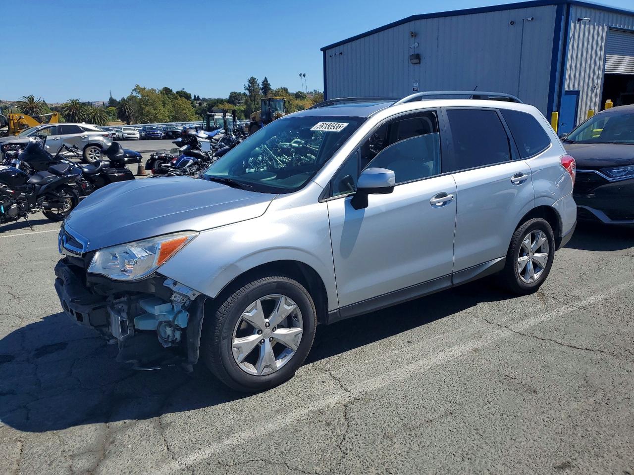2014 Subaru Forester 2.5i Premium Silver vin: JF2SJAEC0EH460865