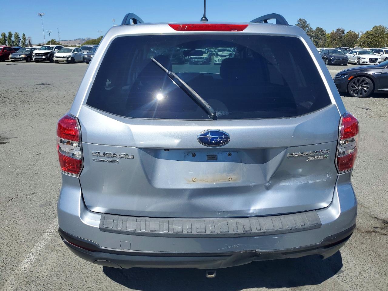 2014 Subaru Forester 2.5i Premium Silver vin: JF2SJAEC0EH460865