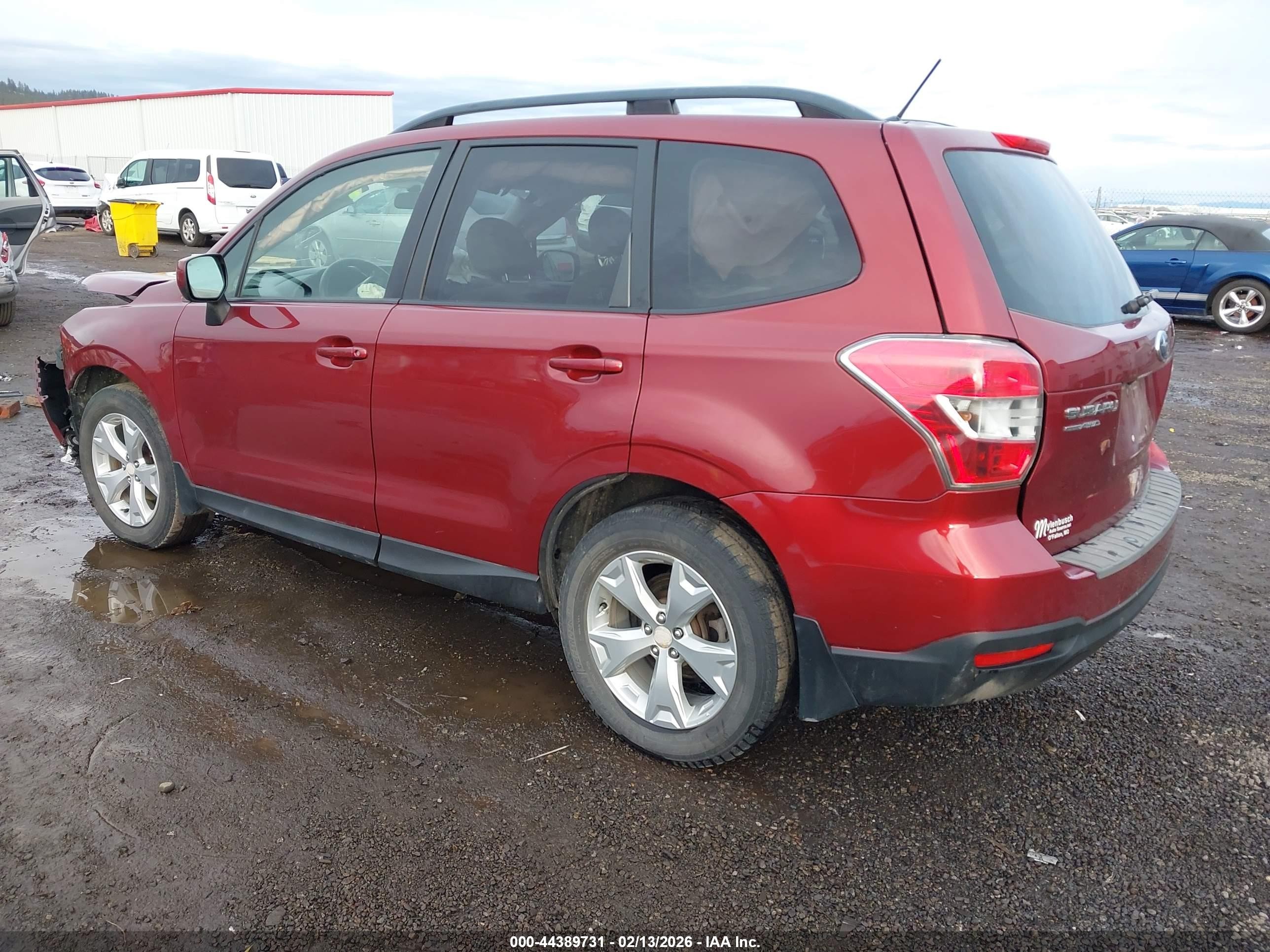 2014 Subaru Forester 2.5i Premium Red vin: JF2SJAEC0EH467041