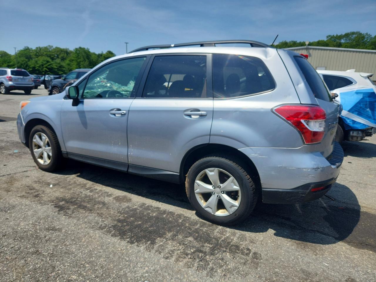 2014 Subaru Forester 2.5i Premium Silver vin: JF2SJAEC0EH468593