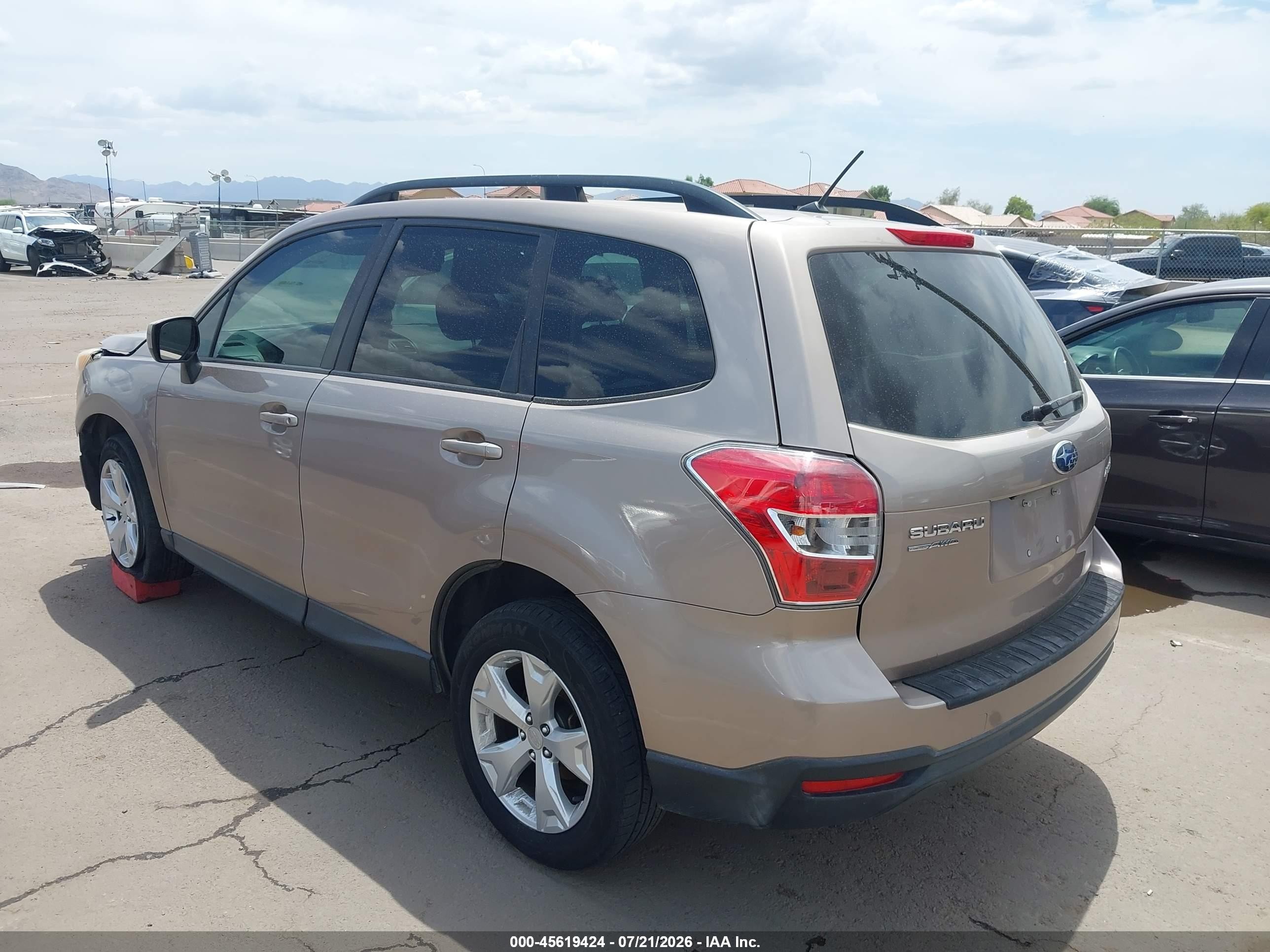 2014 Subaru Forester 2.5i Premium Silver vin: JF2SJAEC0EH525164