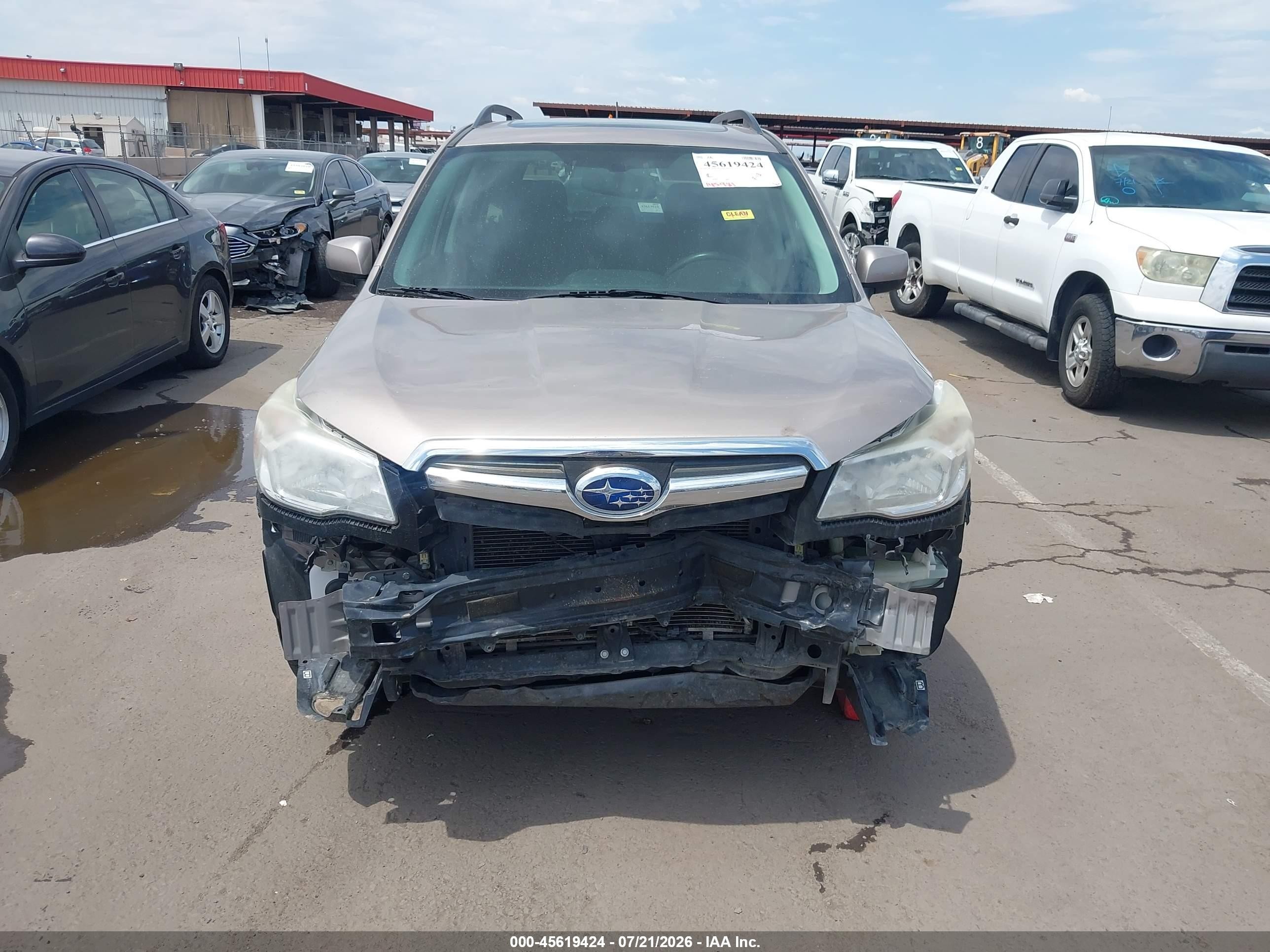 2014 Subaru Forester 2.5i Premium Silver vin: JF2SJAEC0EH525164
