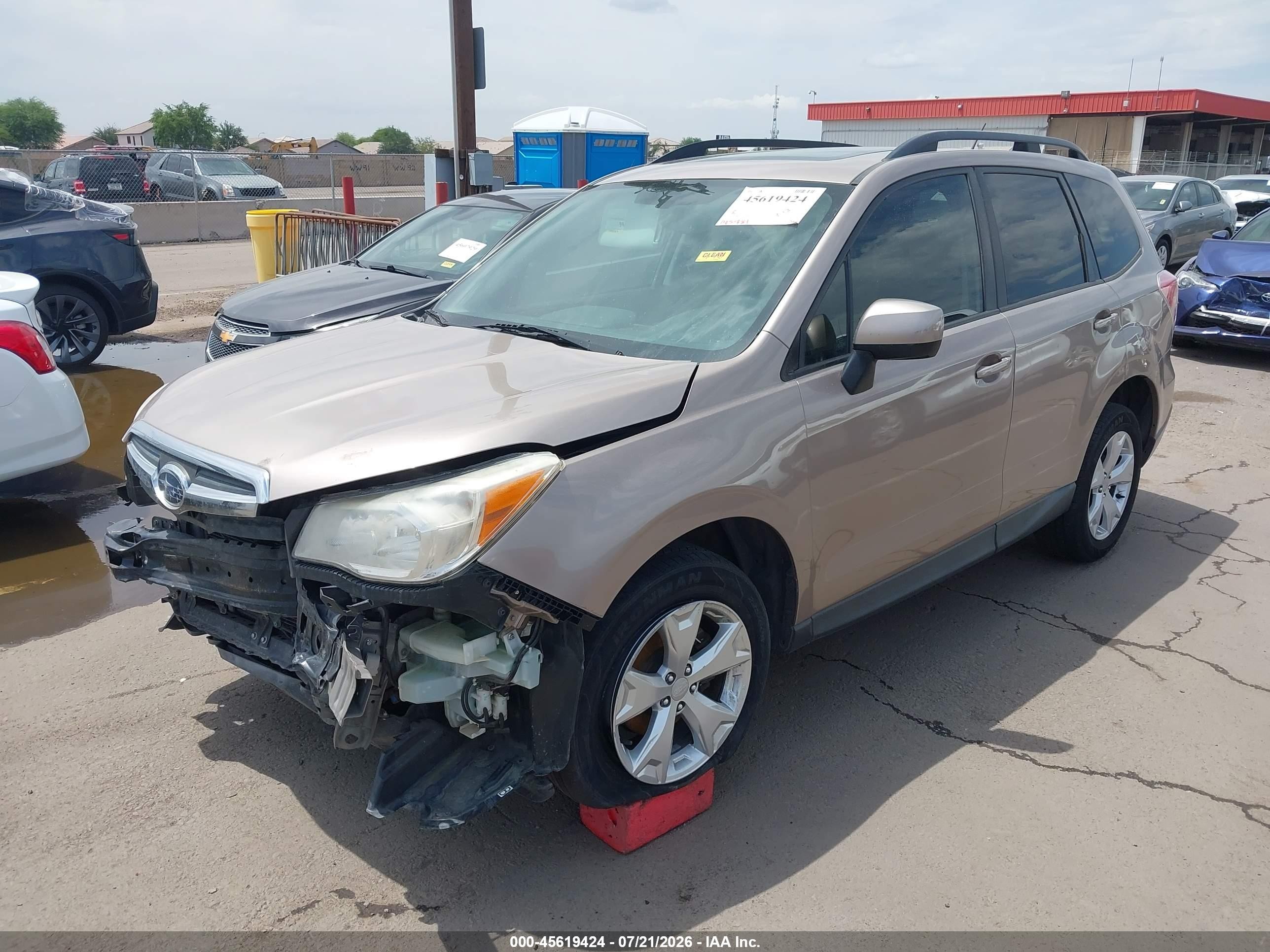 2014 Subaru Forester 2.5i Premium Silver vin: JF2SJAEC0EH525164