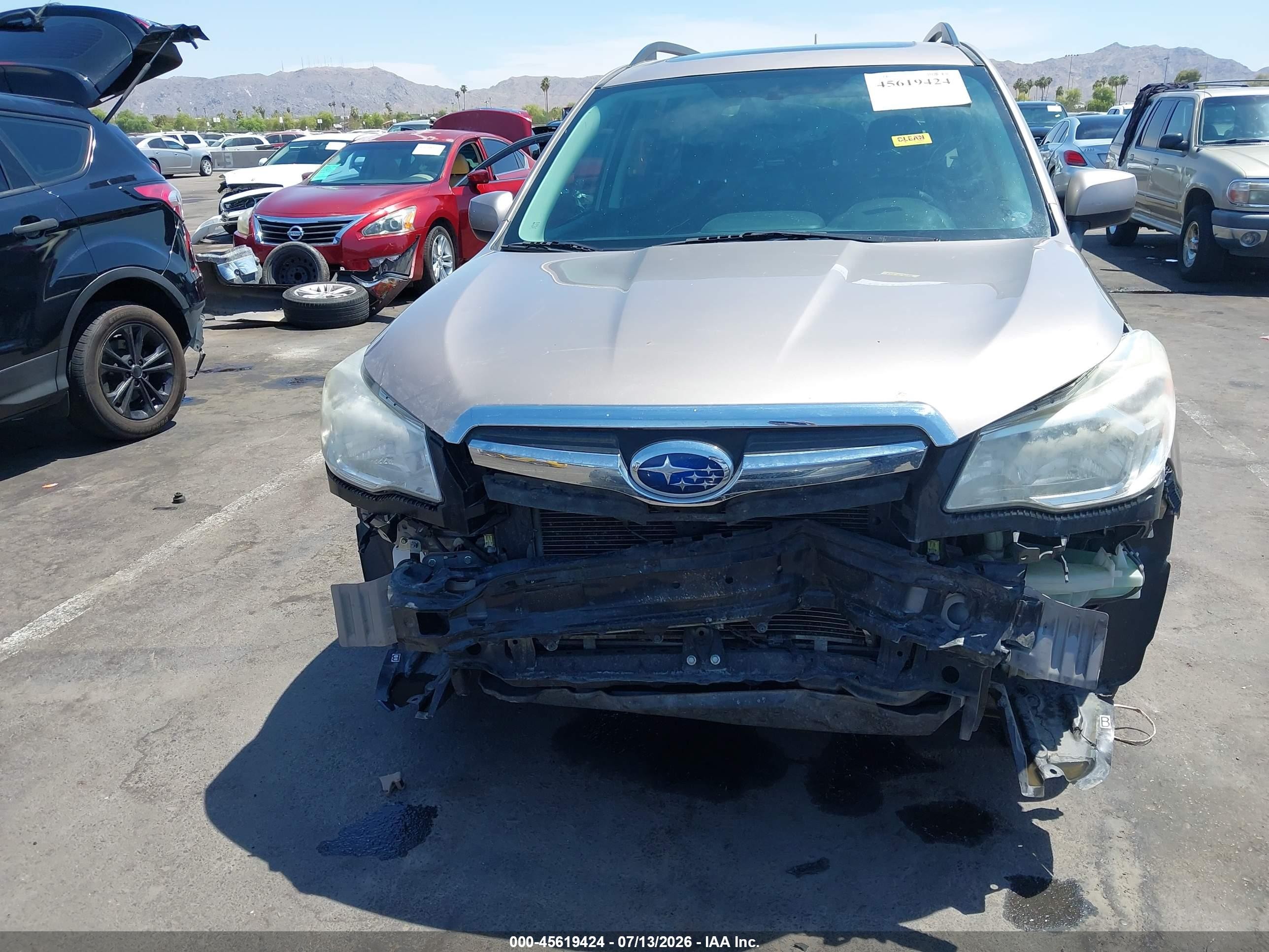 2014 Subaru Forester 2.5i Premium Silver vin: JF2SJAEC0EH525164