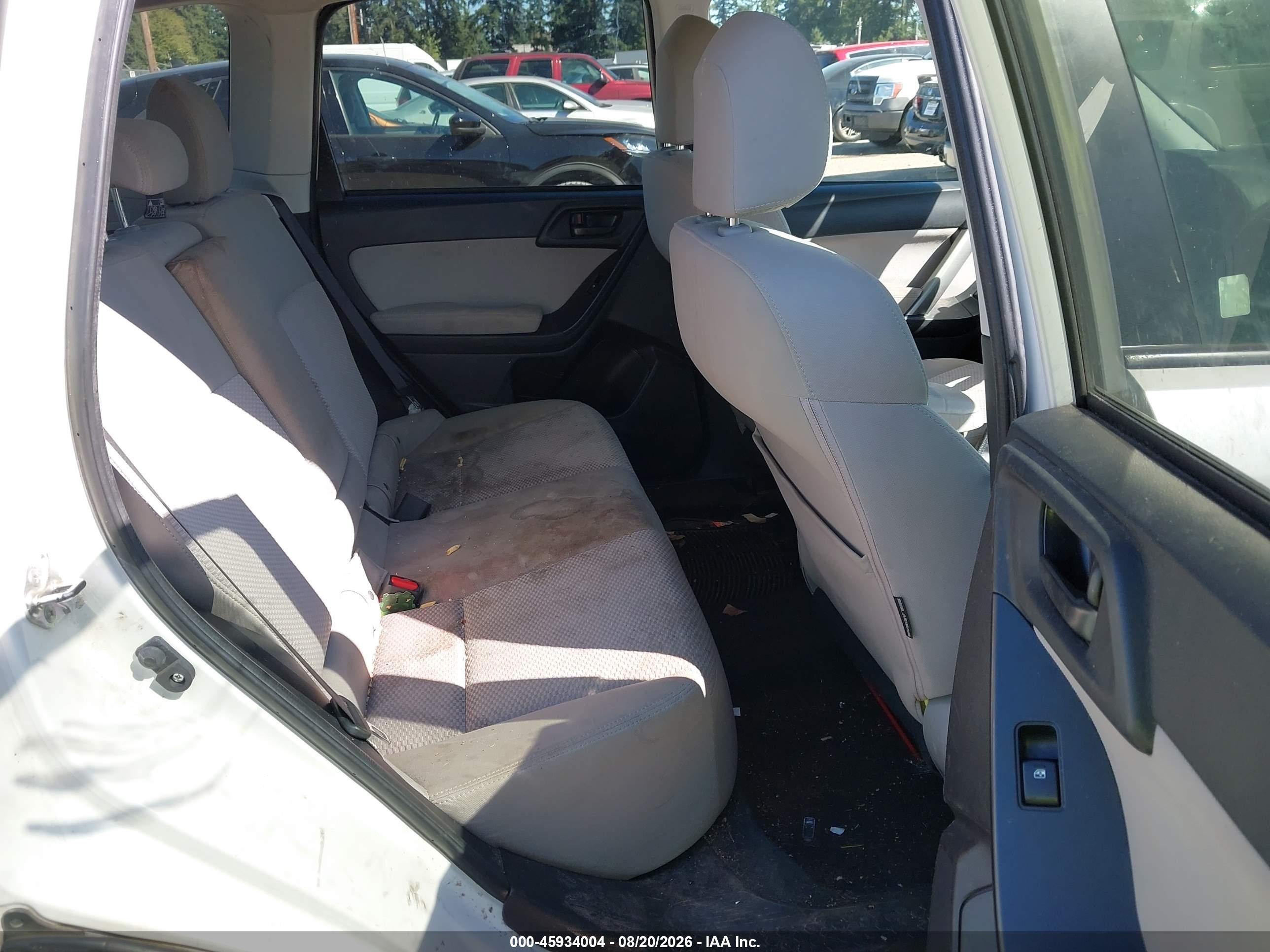 2014 Subaru Forester 2.5i Premium White vin: JF2SJAEC0EH549710