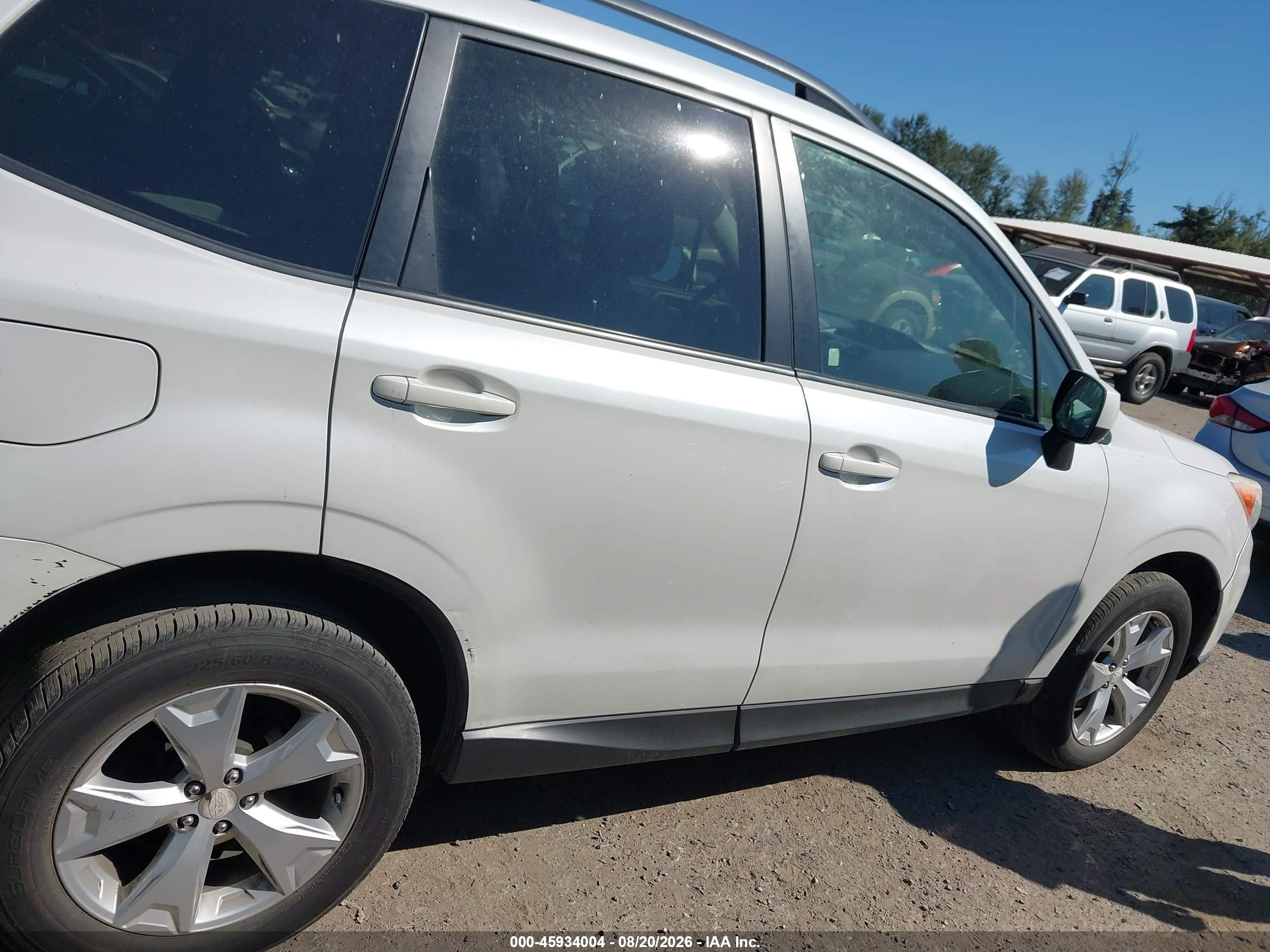 2014 Subaru Forester 2.5i Premium White vin: JF2SJAEC0EH549710