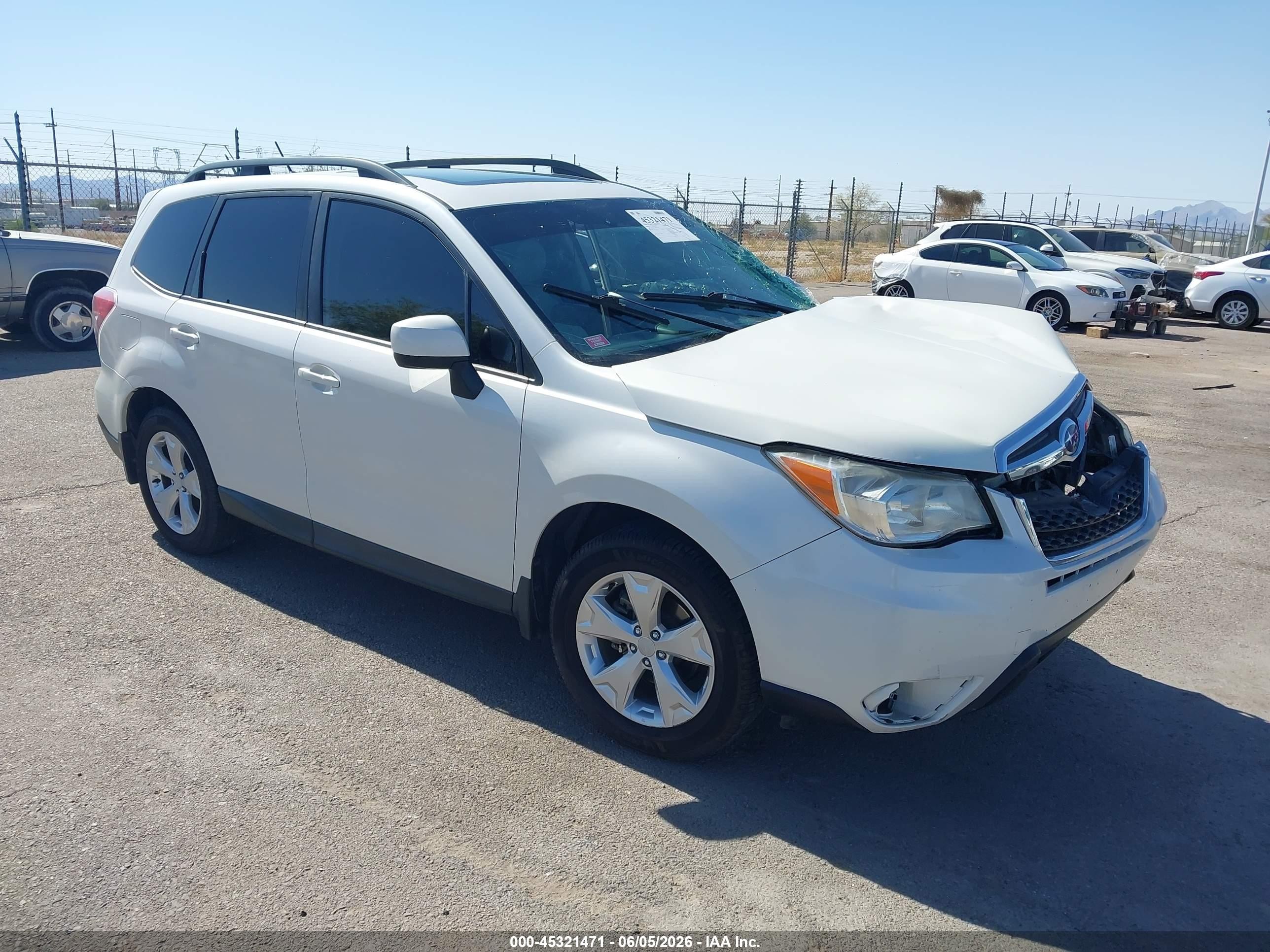 2014 Subaru Forester 2.5i Premium White vin: JF2SJAEC0EH552719