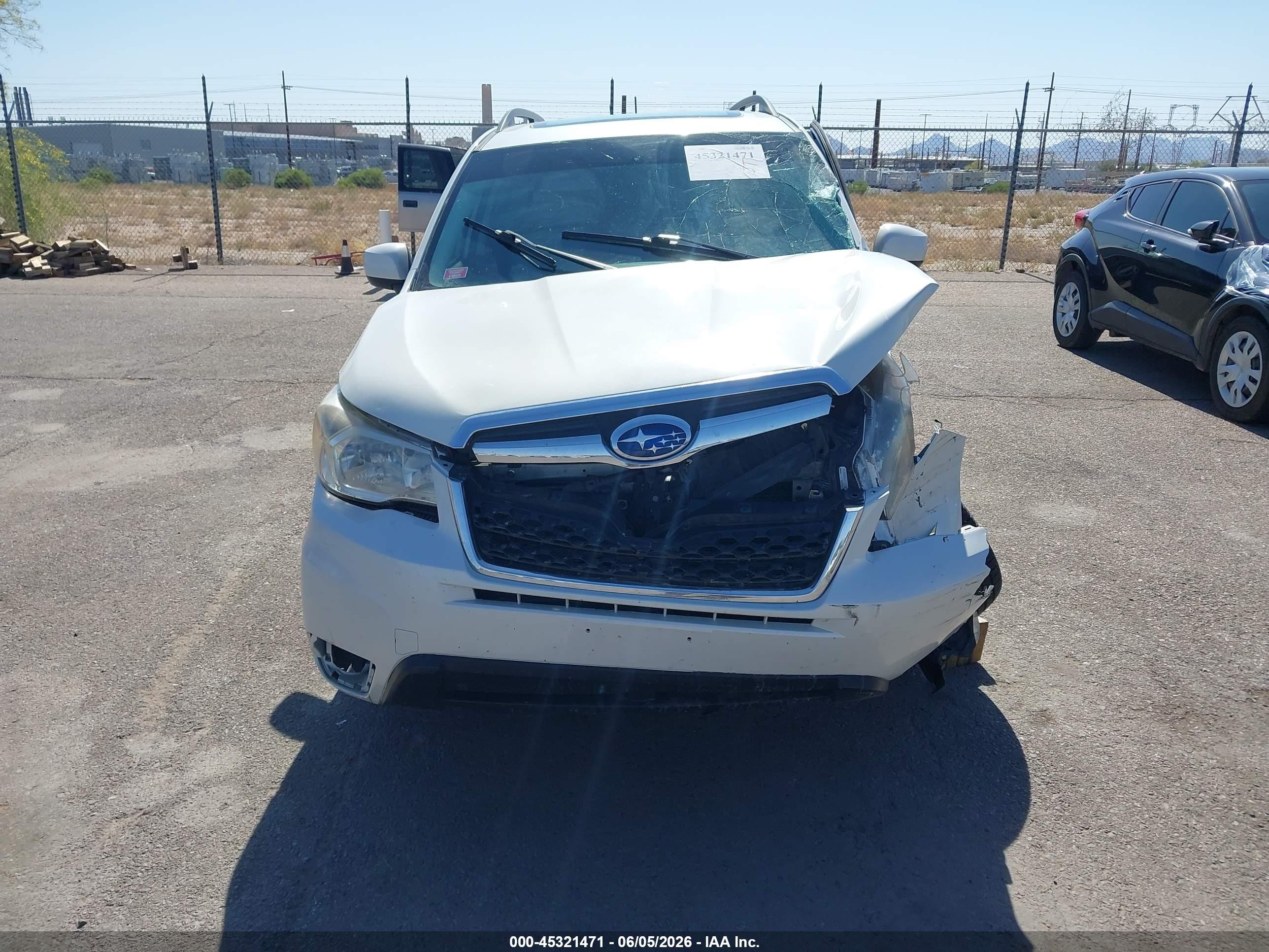 2014 Subaru Forester 2.5i Premium White vin: JF2SJAEC0EH552719