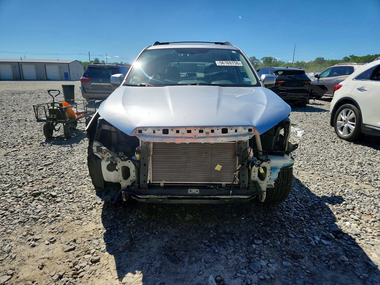2017 Subaru Forester 2.5i Premium Silver vin: JF2SJAEC0HG482360